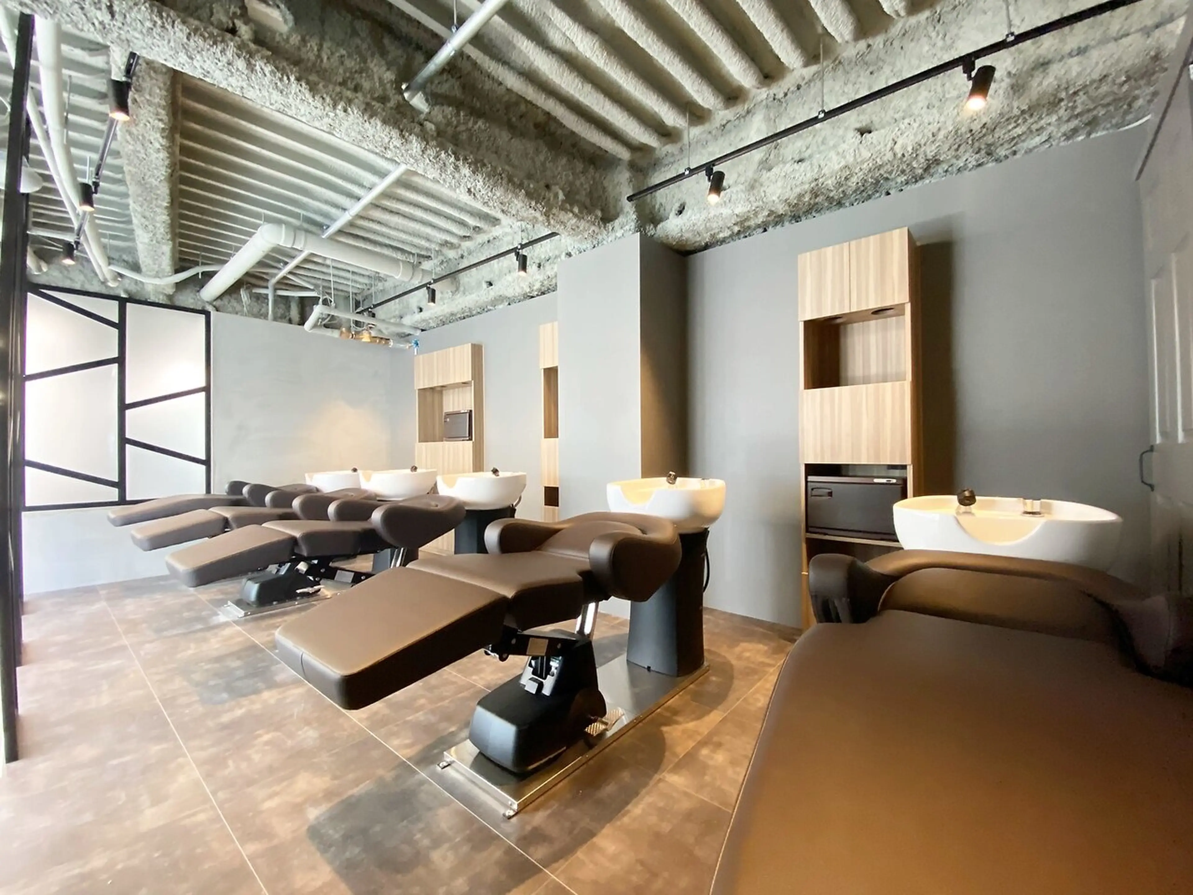 Zina 池袋 髪質改善&トリートメント&艶髪【ジーナ】の内観・外観3