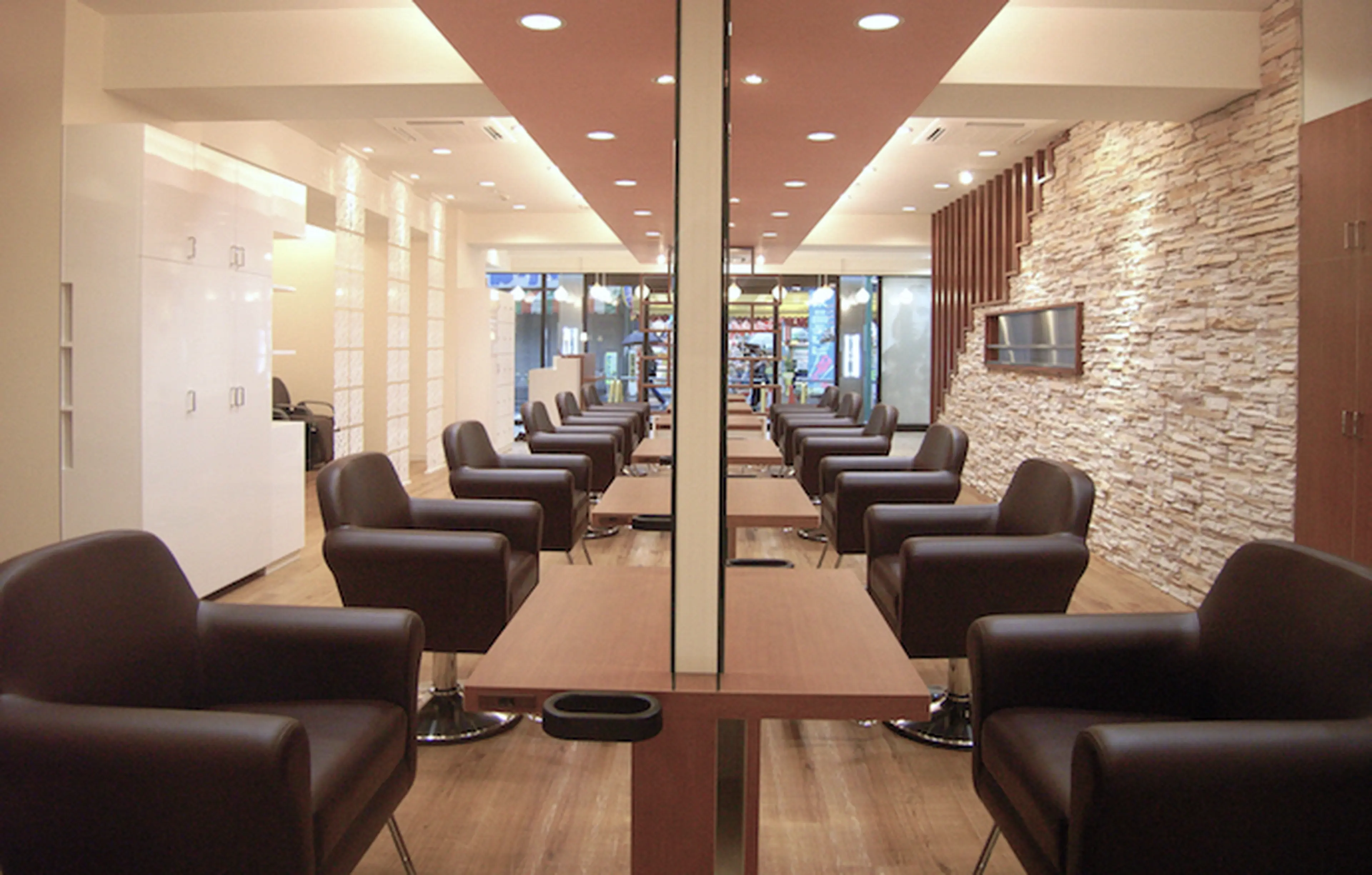 ヴィサージュメゾン(VISAGE maison)の内観・外観1