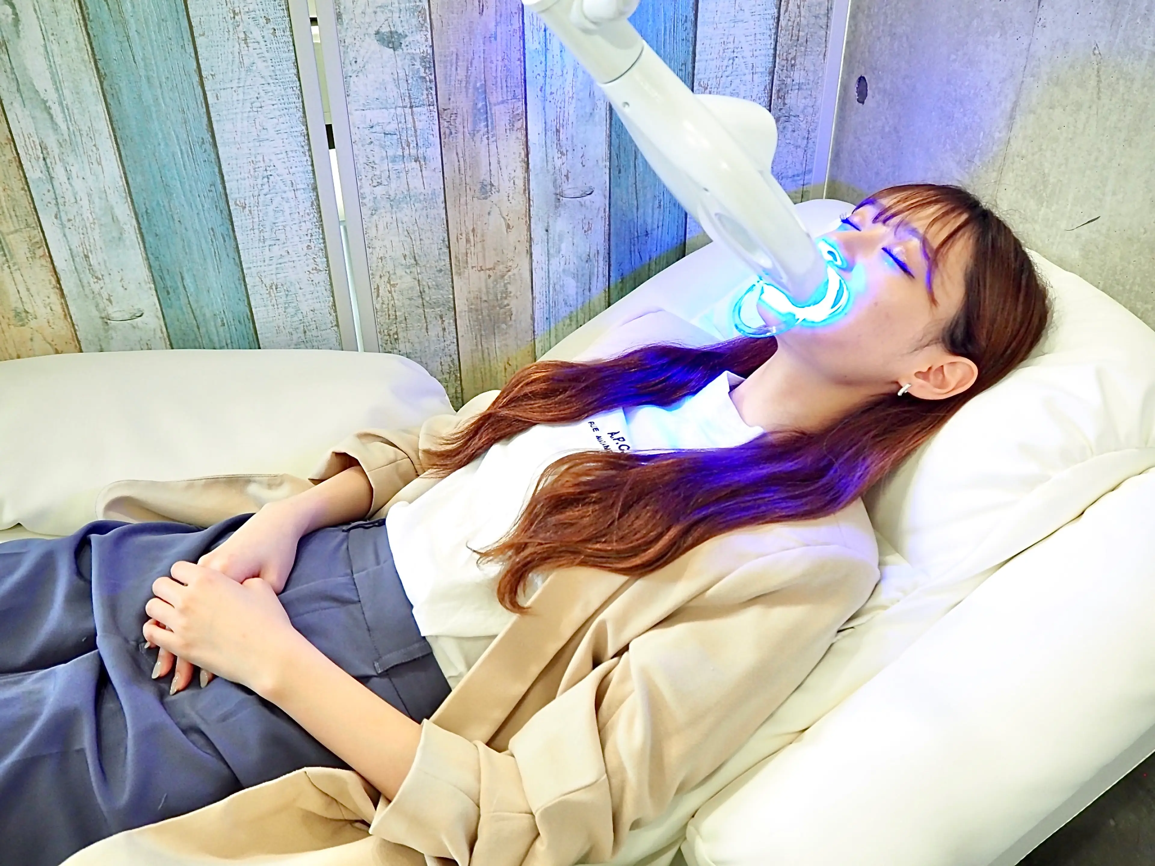 ホワイトニングサロンCREWの内観・外観2