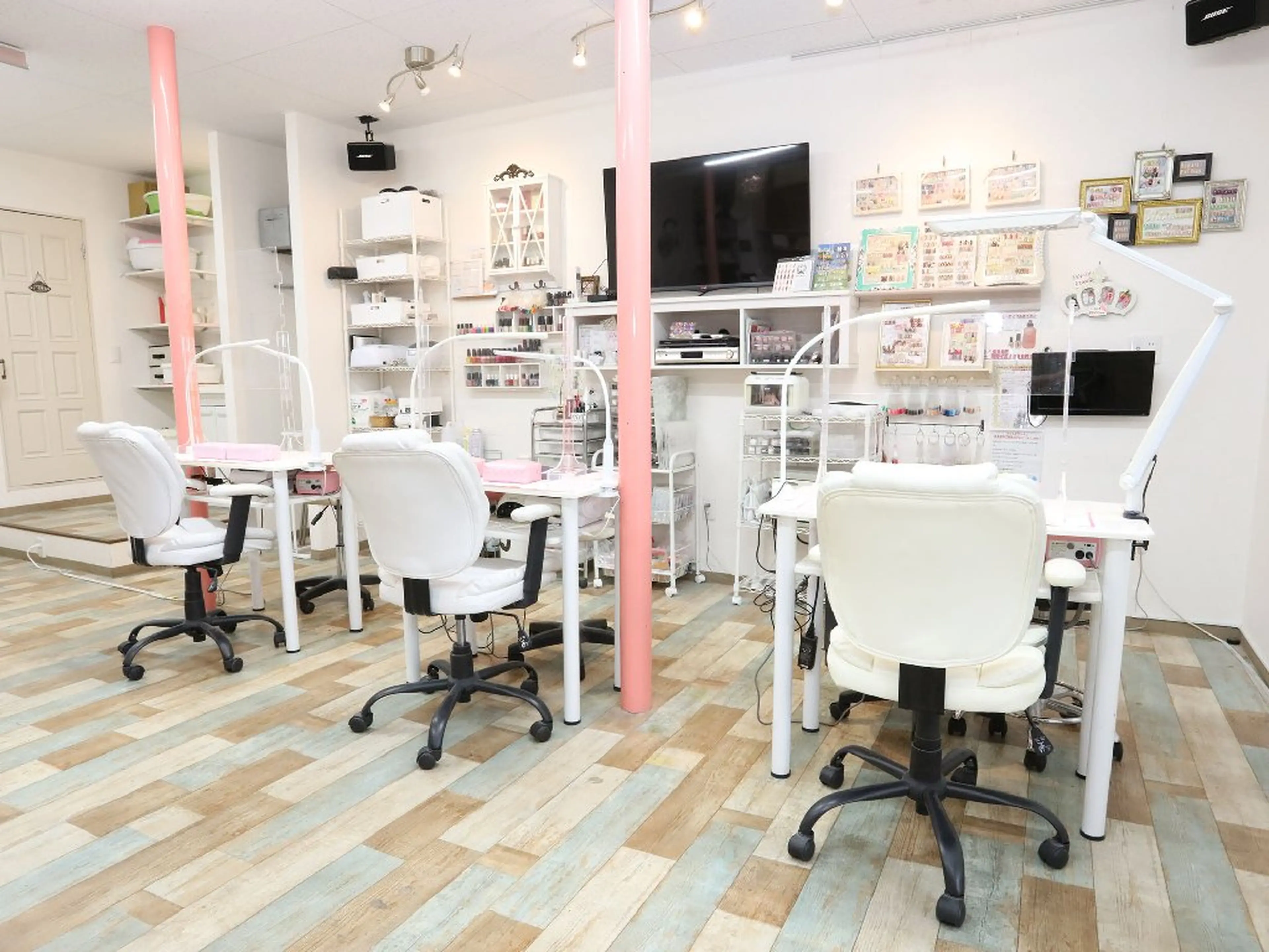 Nail Salon Calypso2の内観・外観2