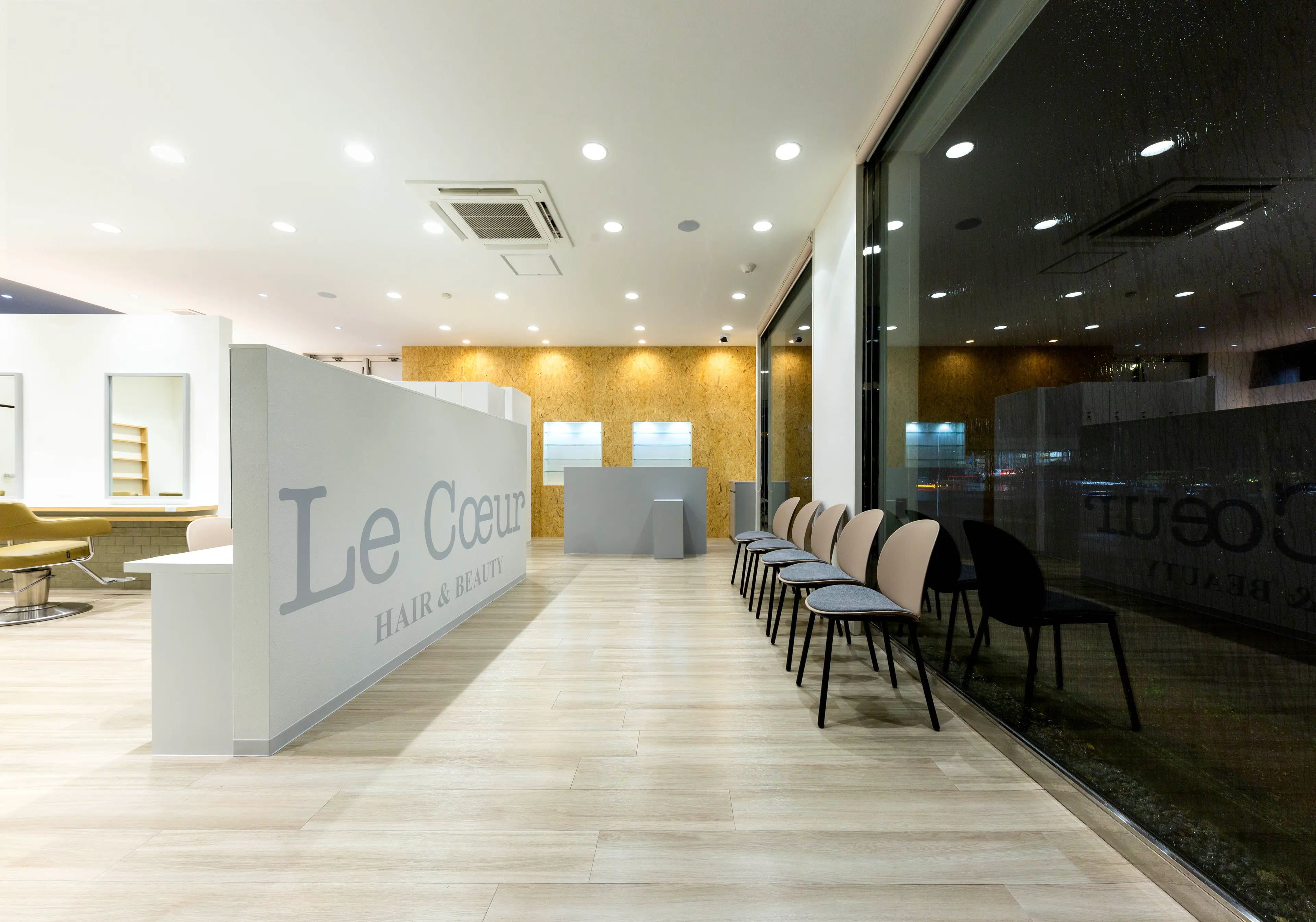 Lecoeur HAIR&BEAUTY 上越店の内観・外観2