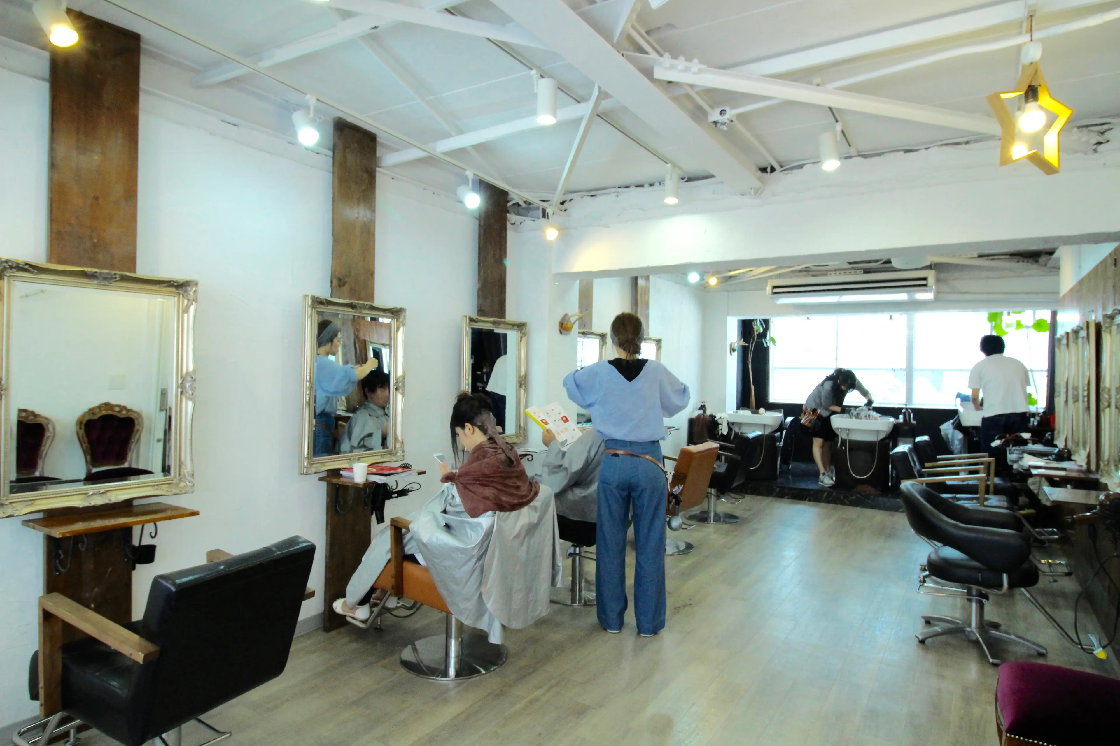 bat.hair 渋谷【バトヘアー 渋谷】の内観・外観2