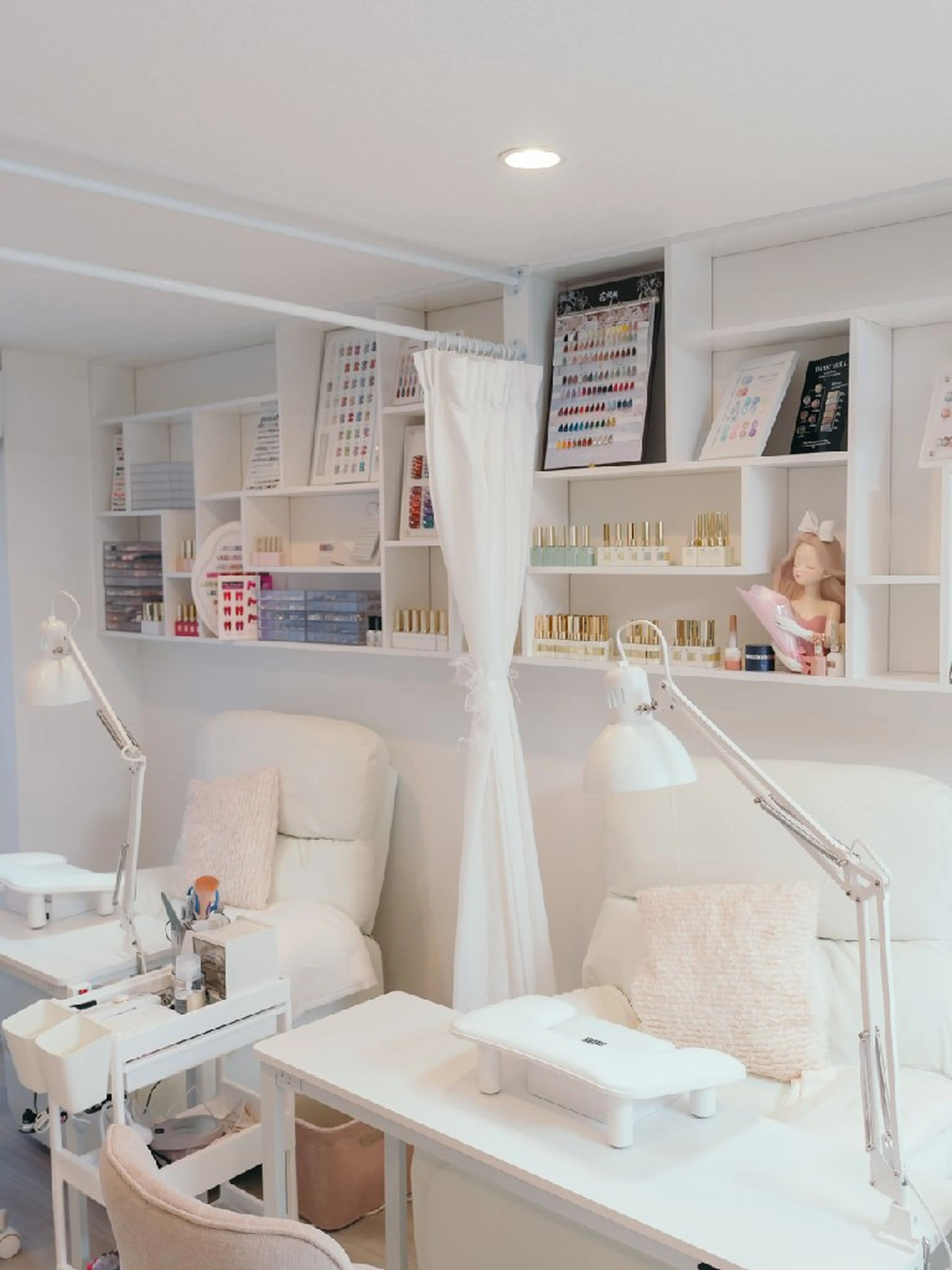 ネイルサロンEASEN【イーズン】の内観・外観2