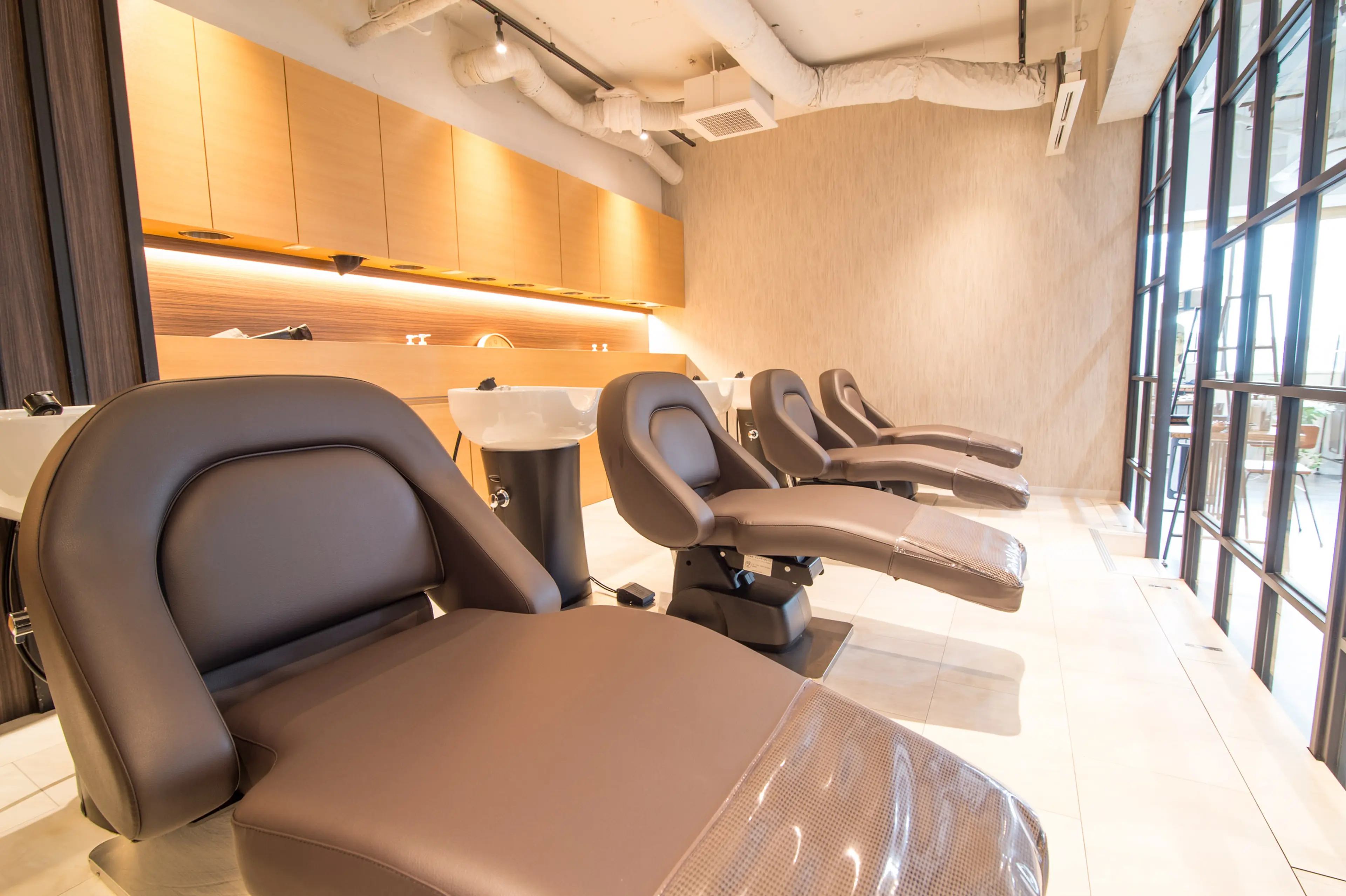 newi hair&treatment grande 横浜【ネウィ】の内観・外観3