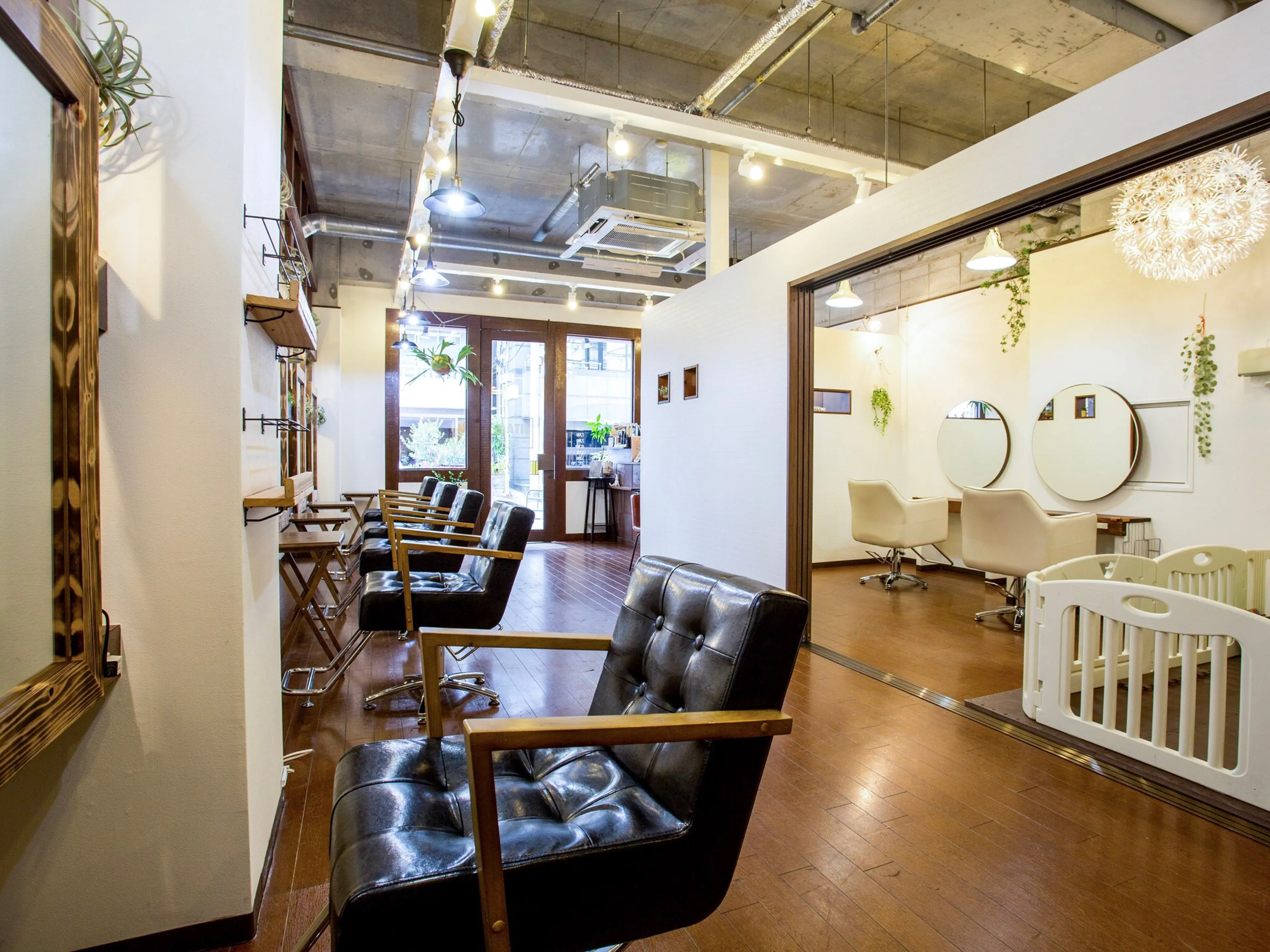 JITAの内観・外観1