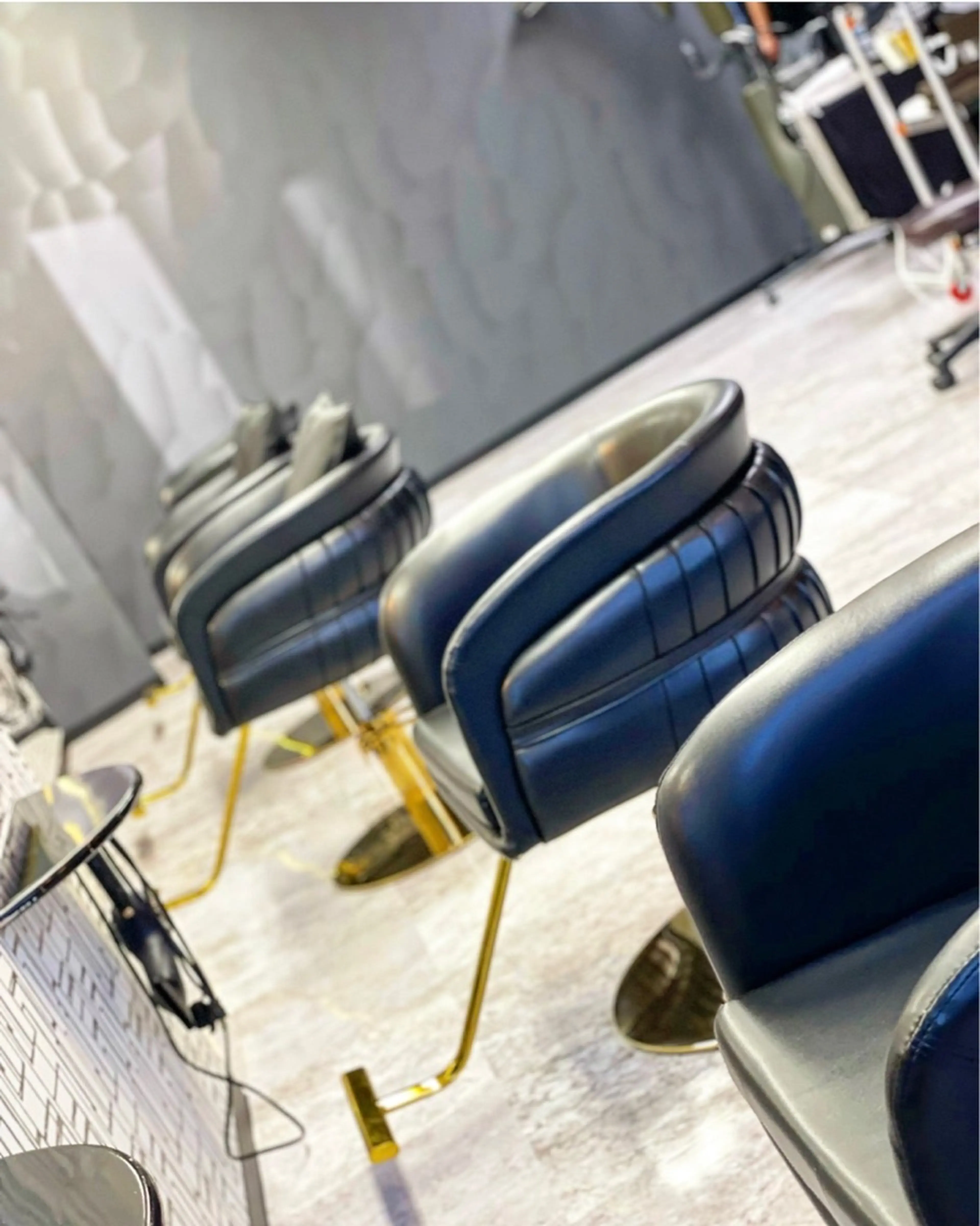 美髪髪質改善クリニックarose久留米店の内観・外観1