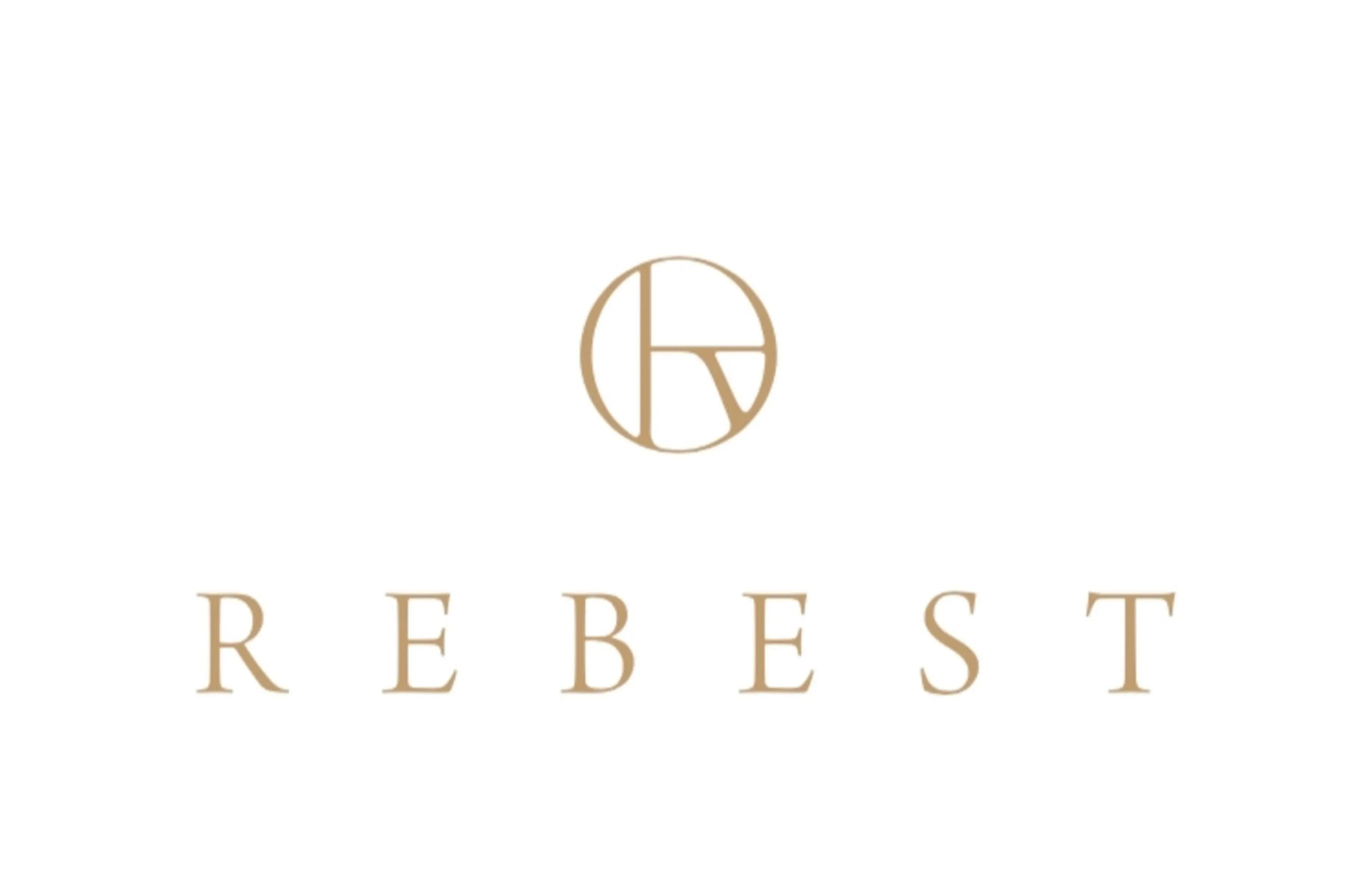 REBEST 南森町 ネイルとまつげ専門店 同時施術　リーベストの内観・外観2