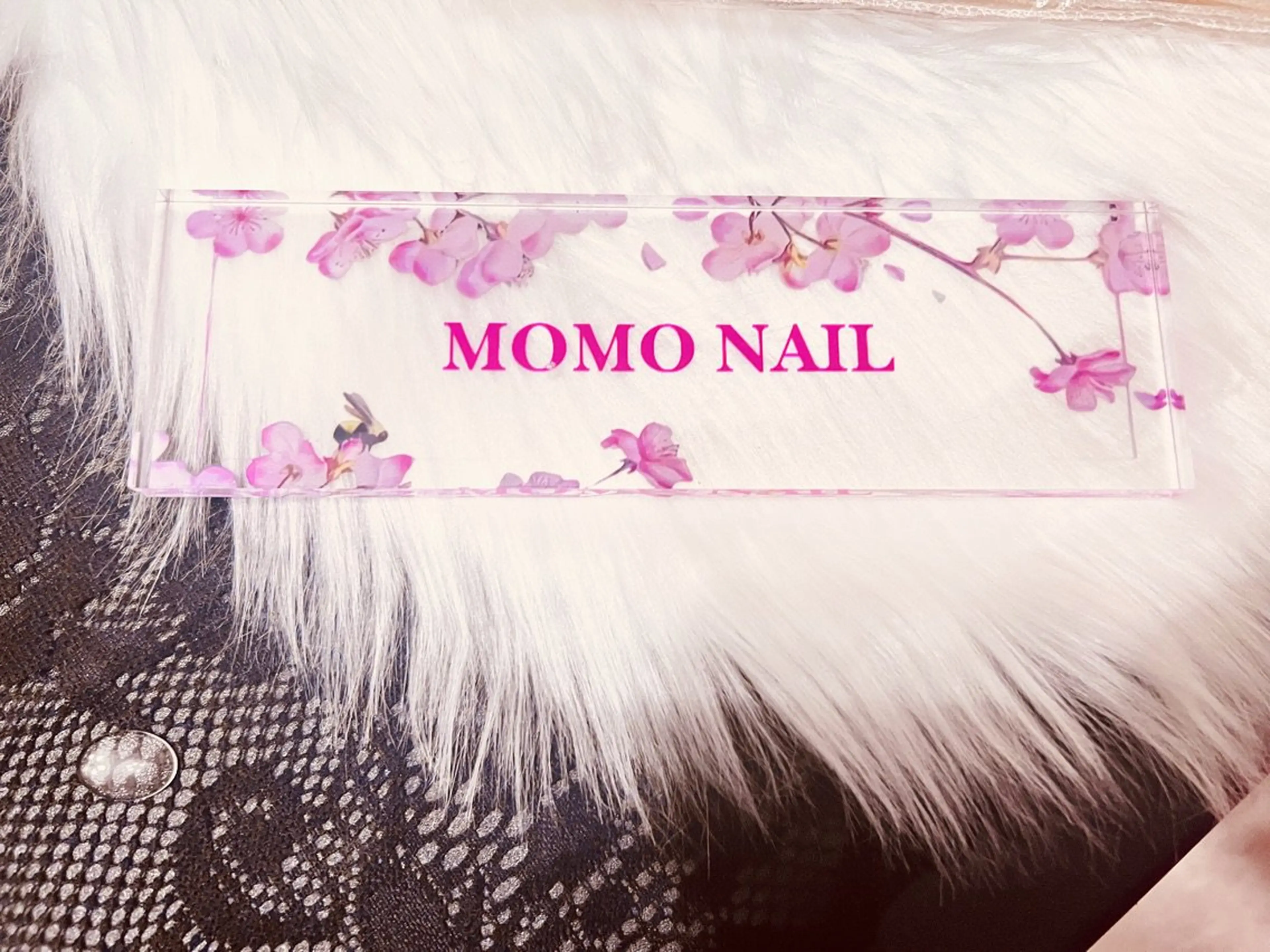 MoMo Nailの内観・外観2