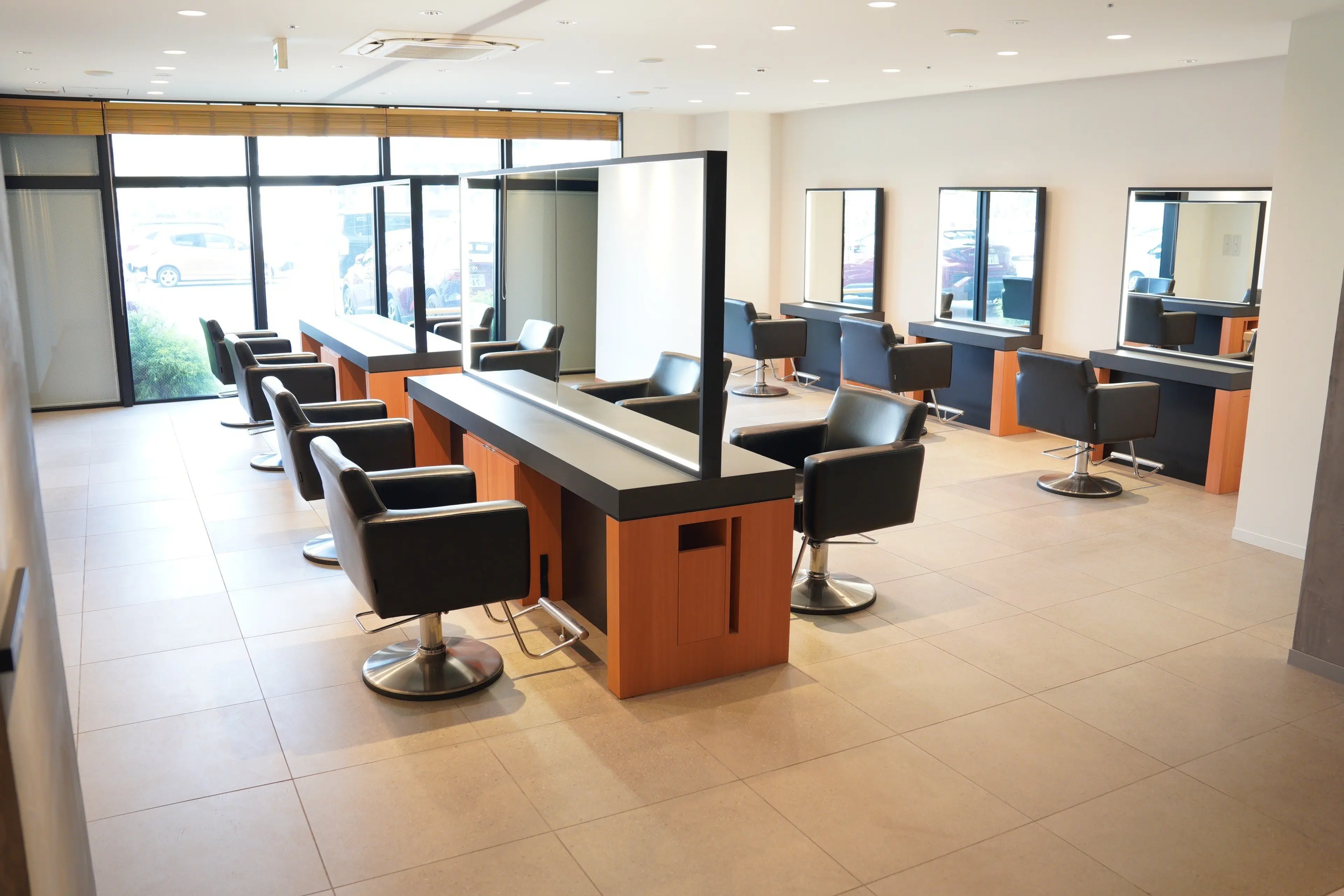 émuの内観・外観1