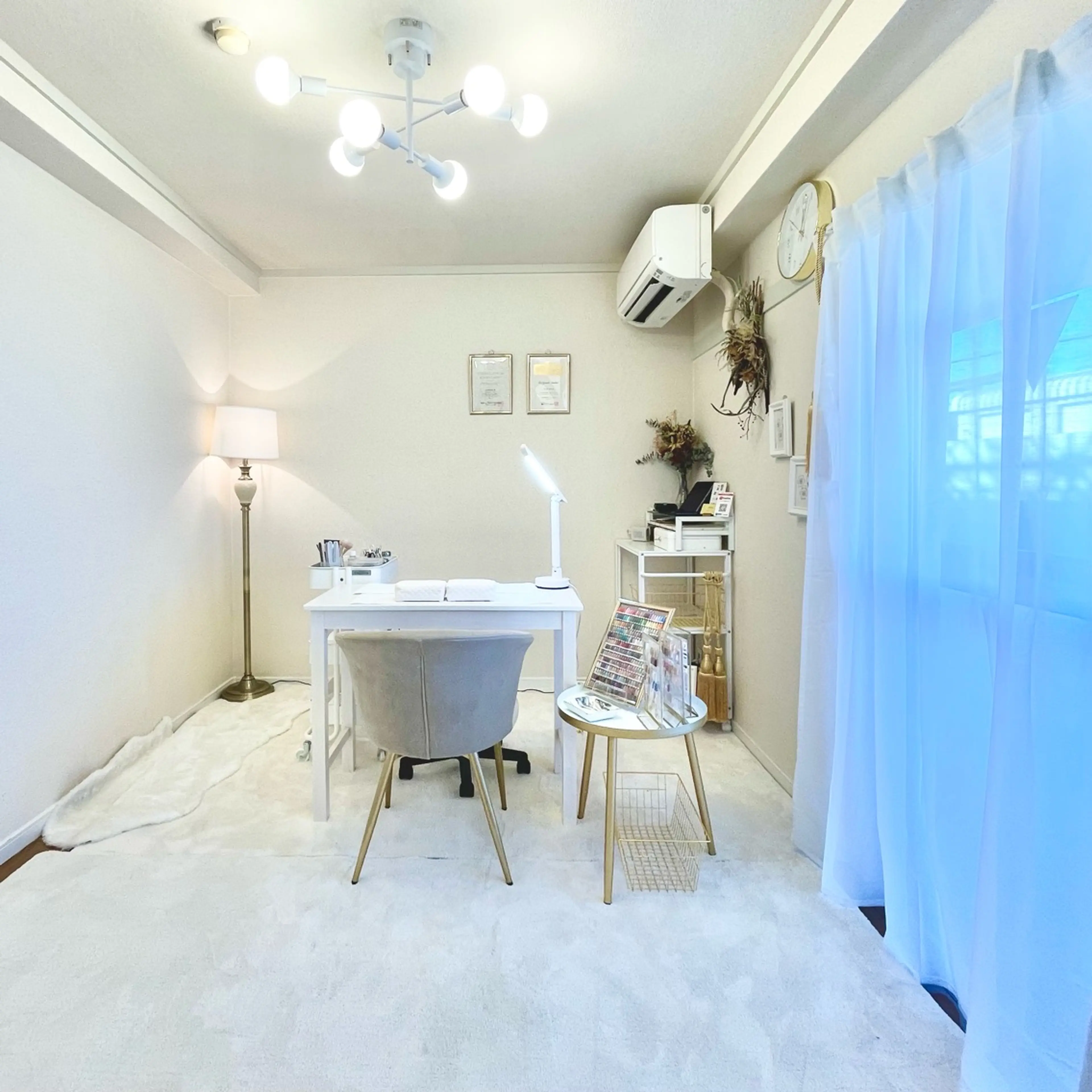 Nail Salon Eleganciaの内観・外観2