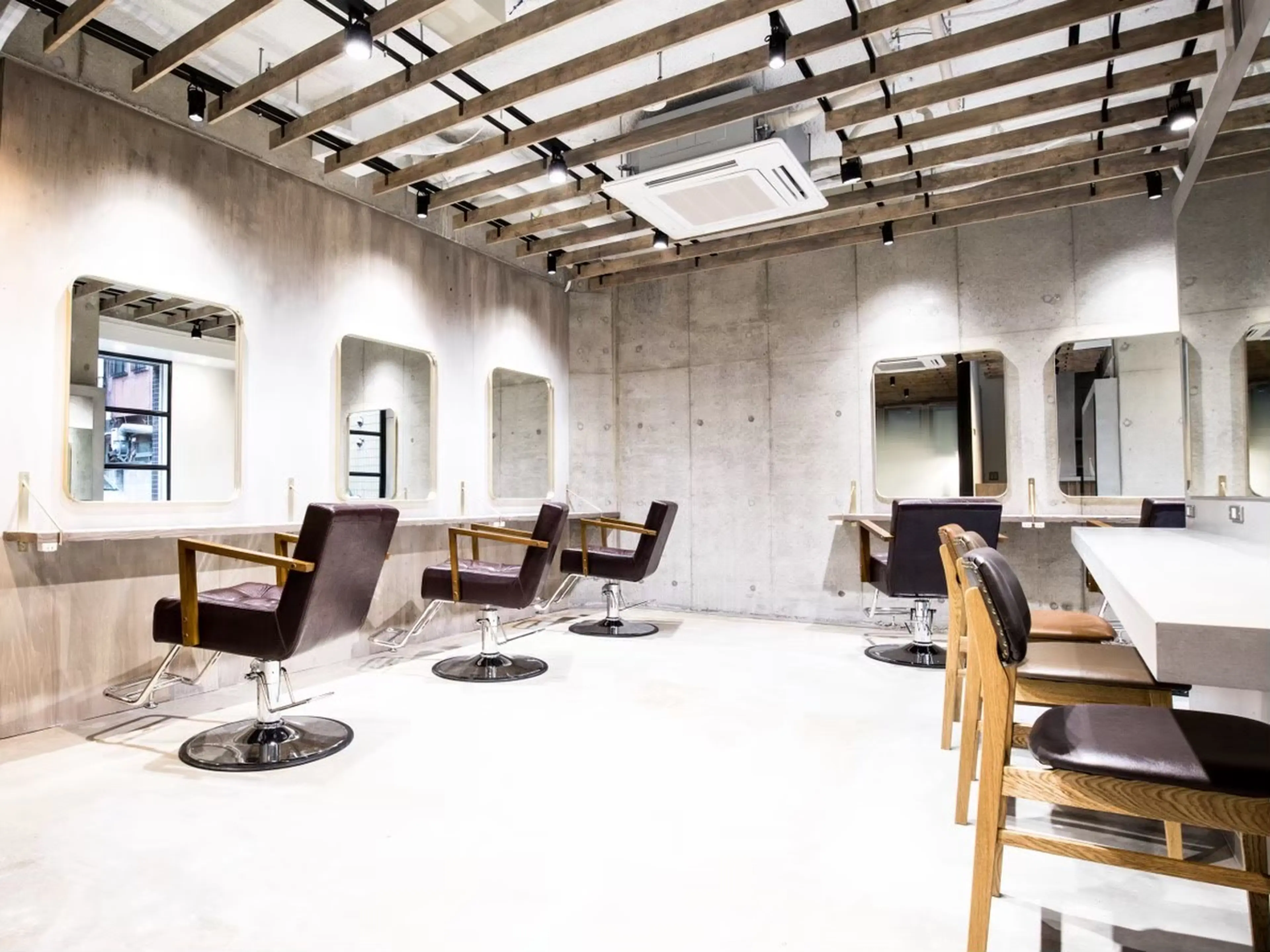 EIGHT ueno 上野店の内観・外観2