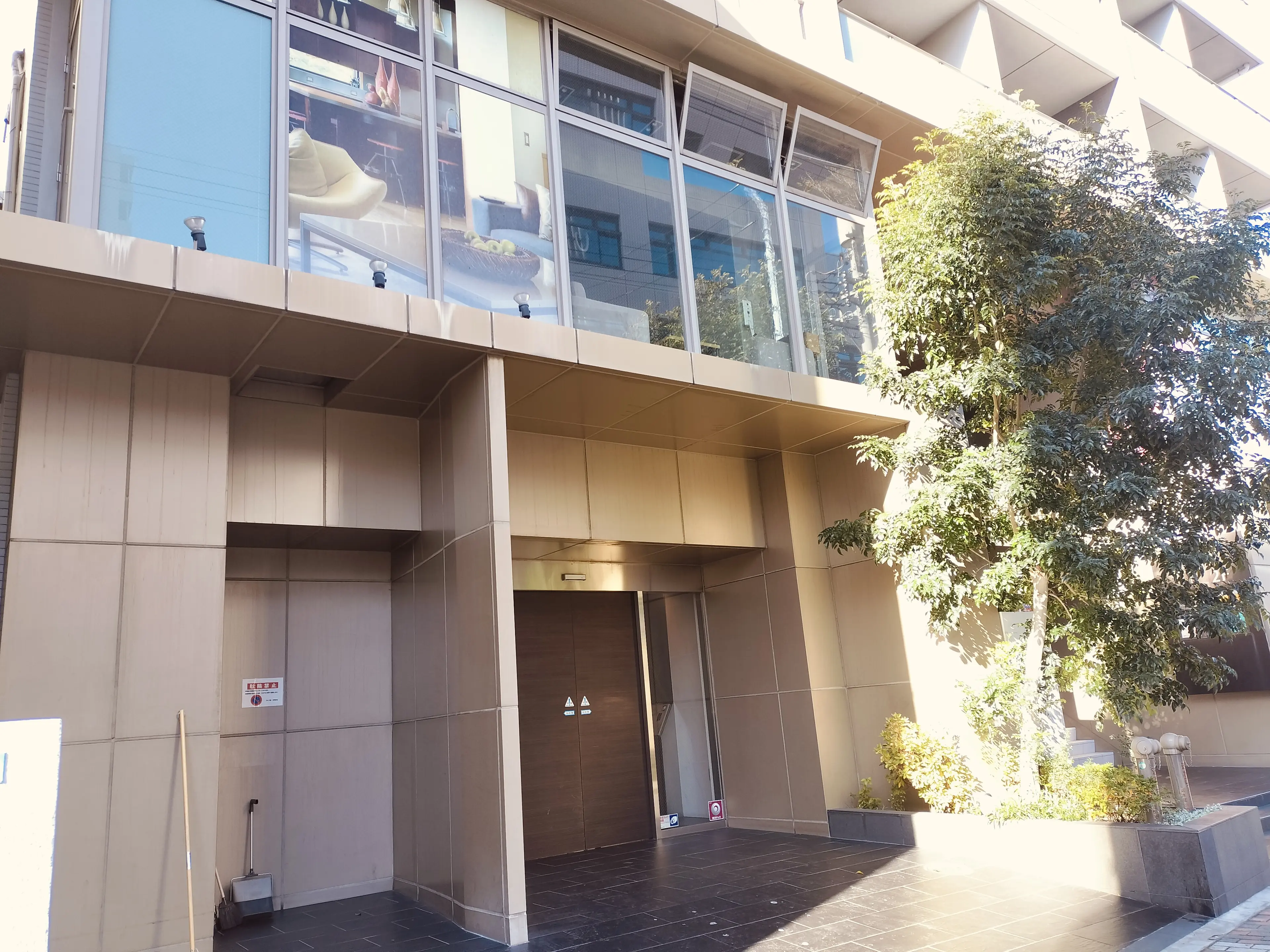 MiMeの内観・外観2