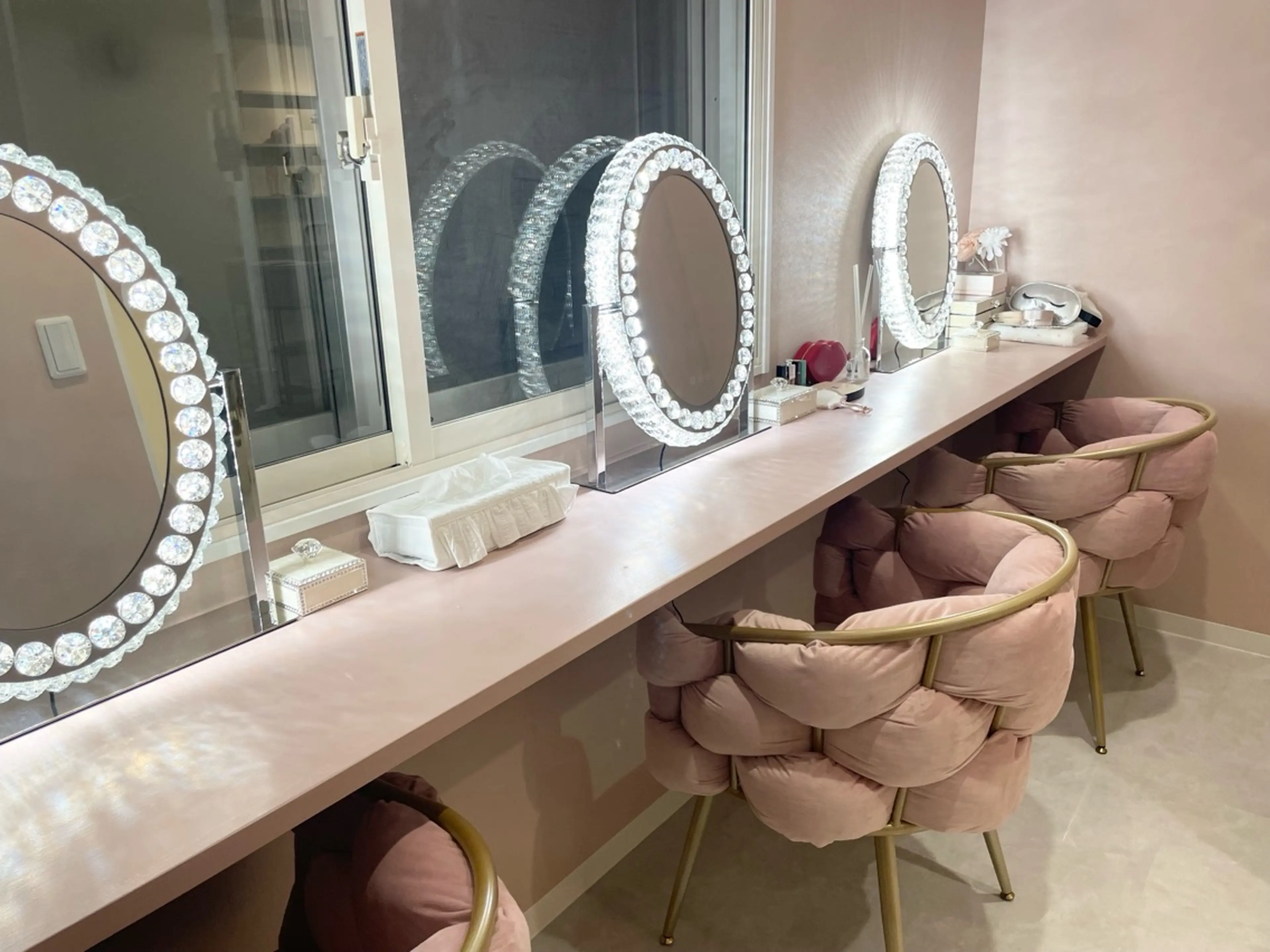 Nilzの内観・外観2