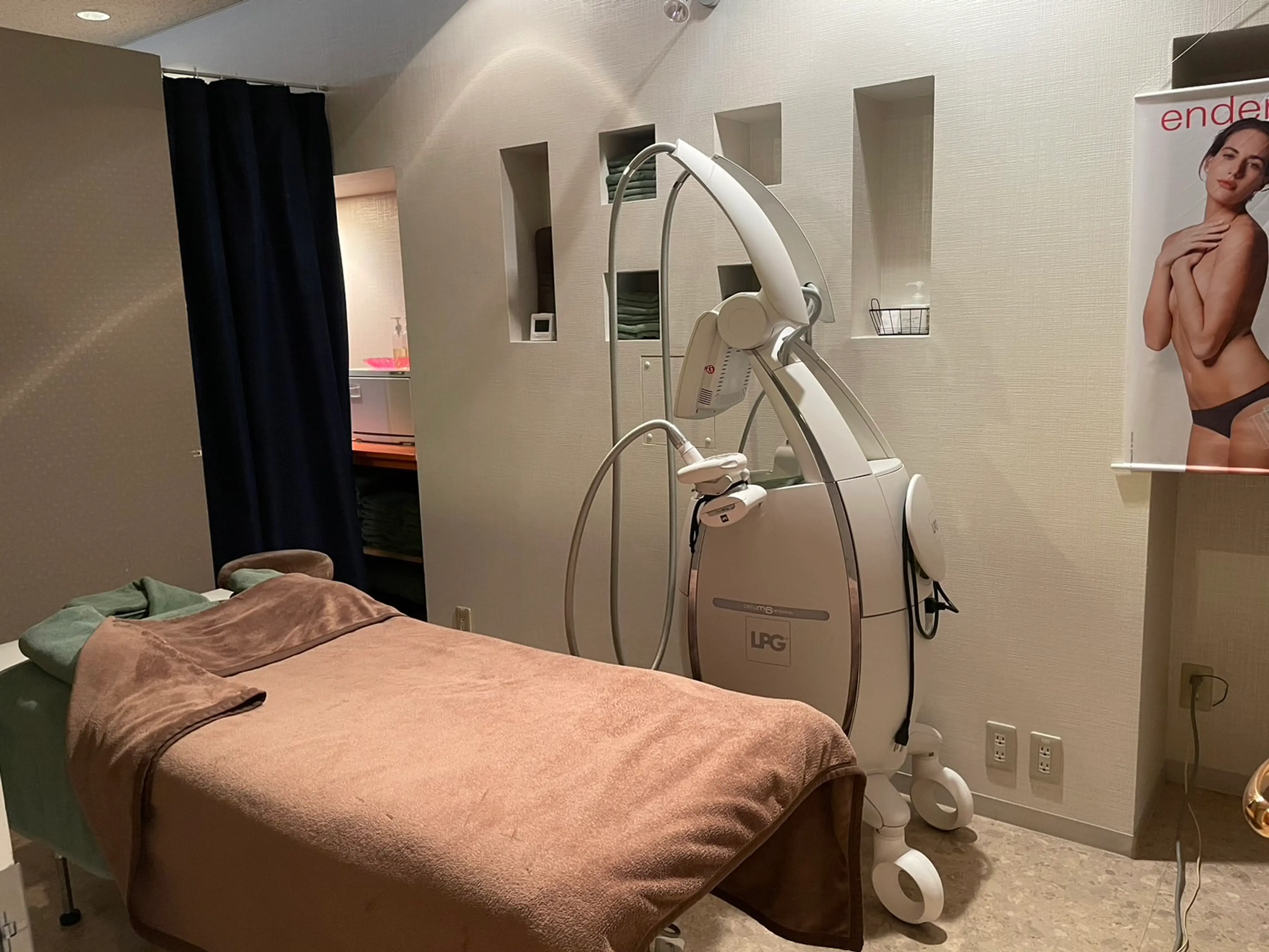 オレンジバナナ新潟店の内観・外観1