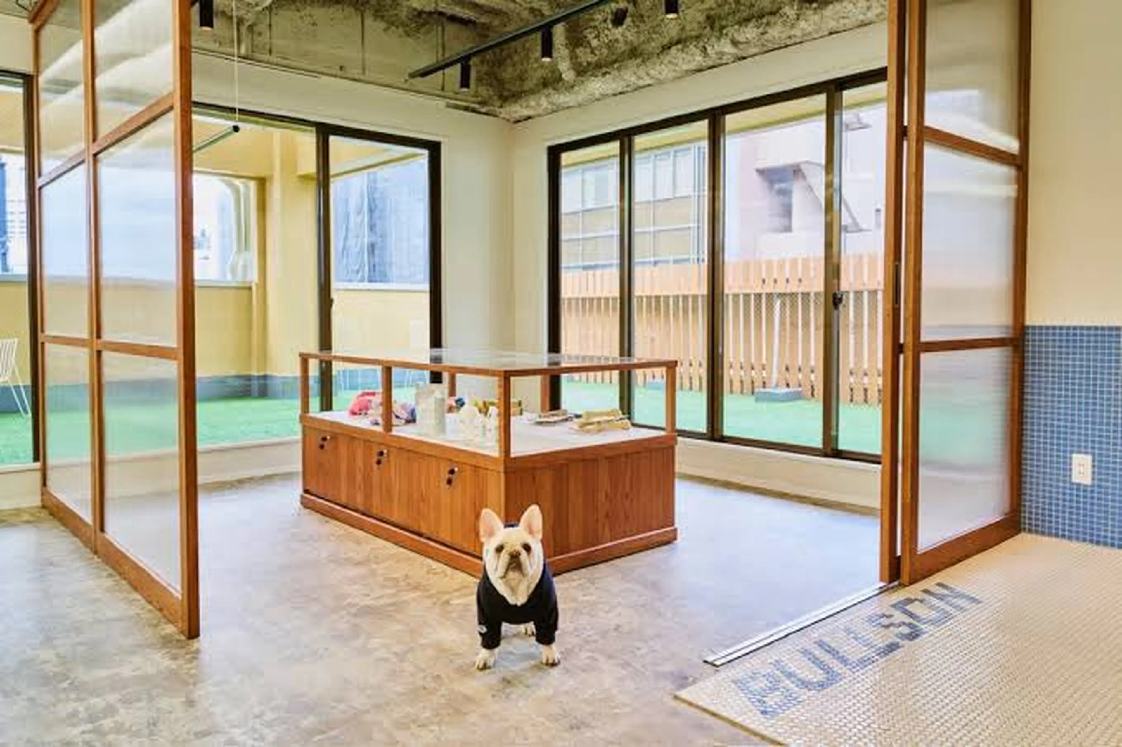 Bullsonの内観・外観3