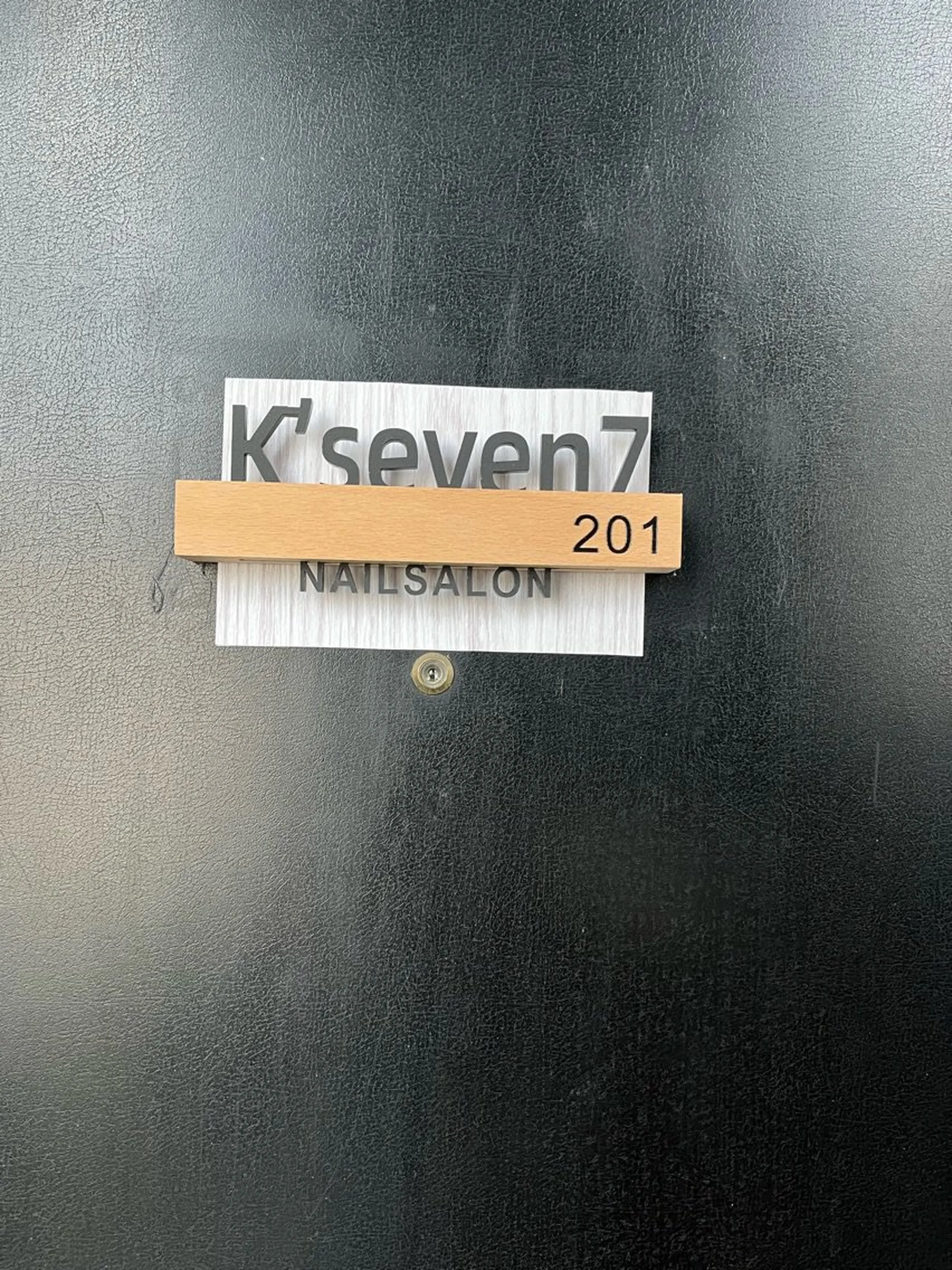 K‘seven7 nailsalonの内観・外観1