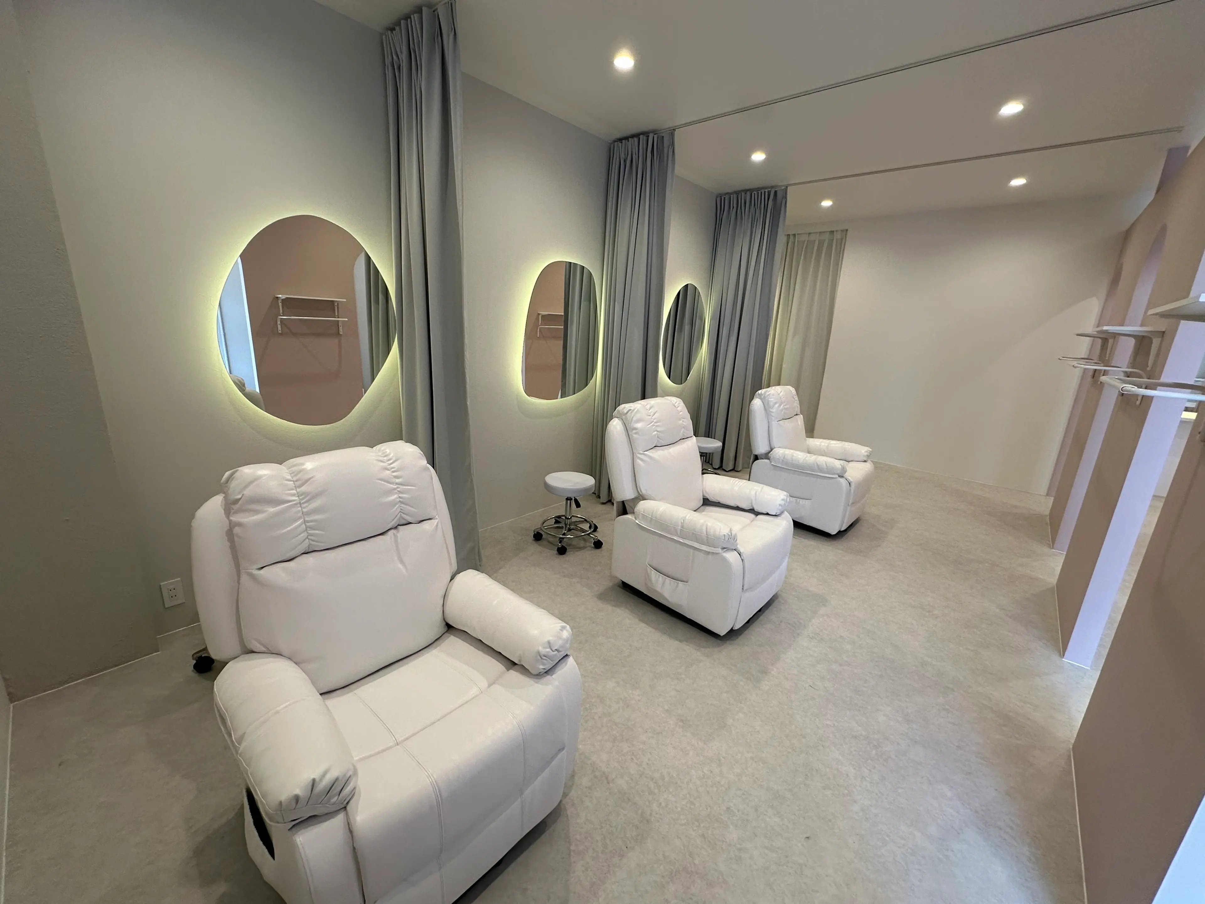 Luo ルオまつ毛パーマ/マツエク/眉毛の専門店の内観・外観1