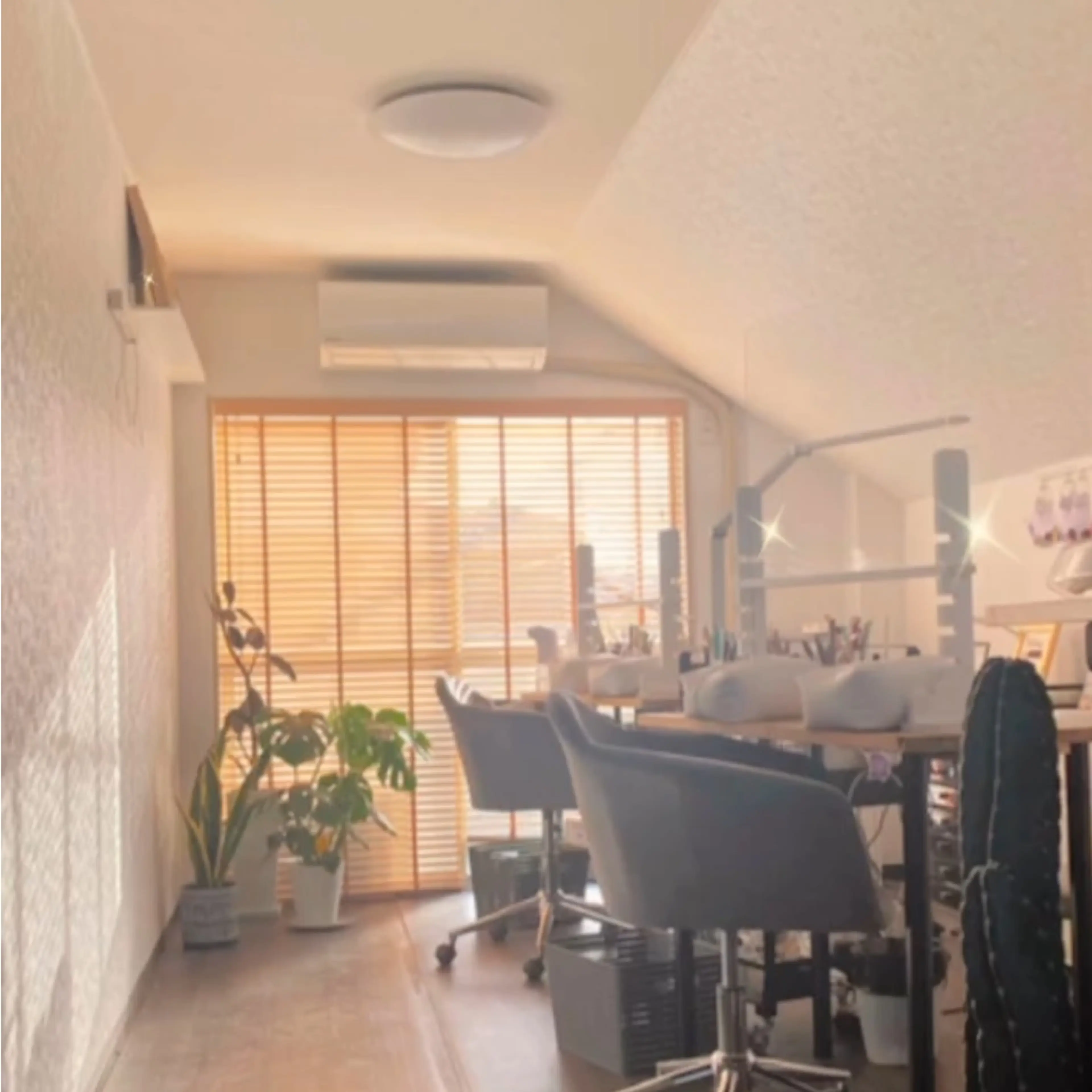 YOUTH  nails waxingの内観・外観1