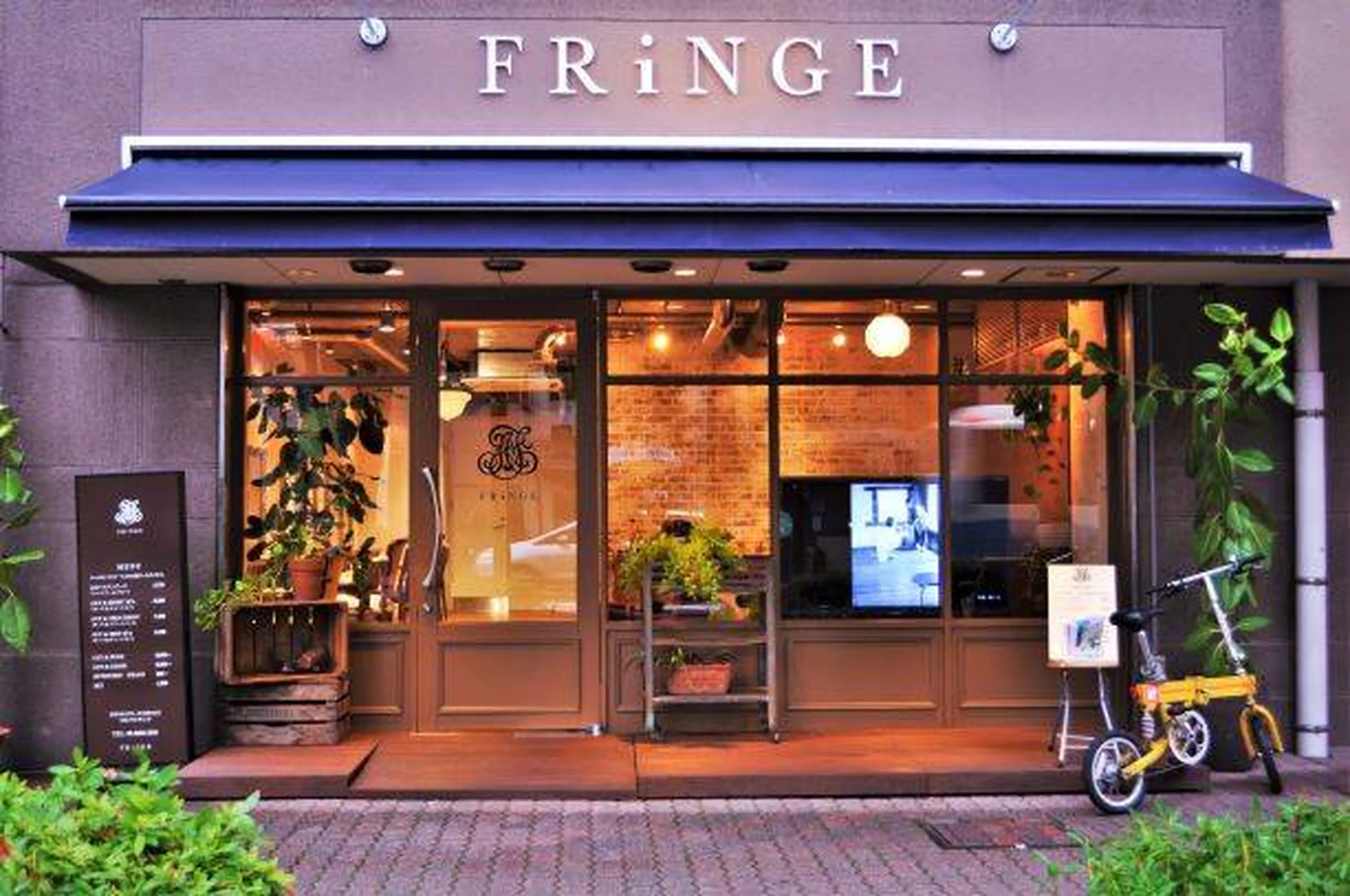 Hair Make FRiNGEの内観・外観1