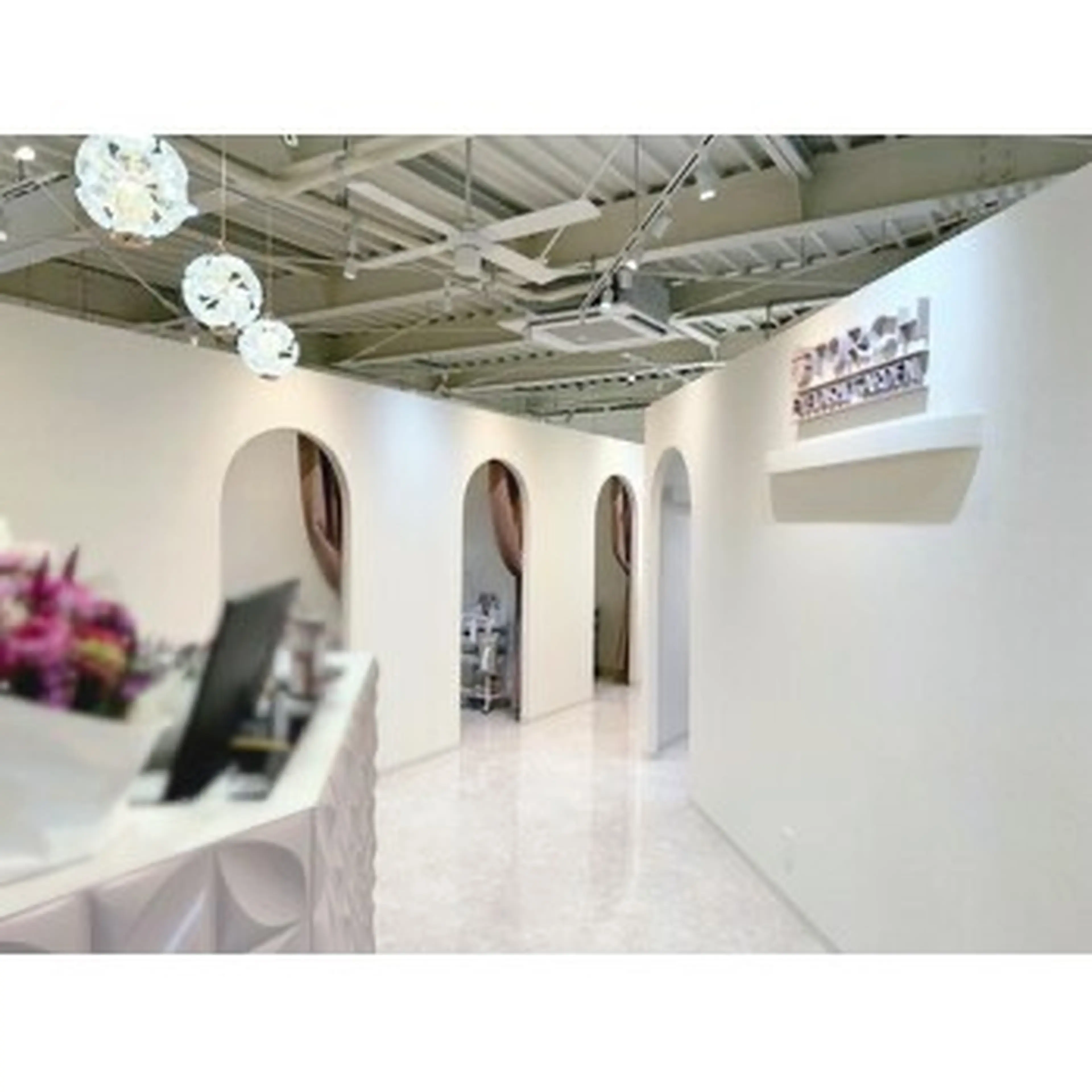 TORCH EYELASH GARDEN中央林間店の内観・外観1