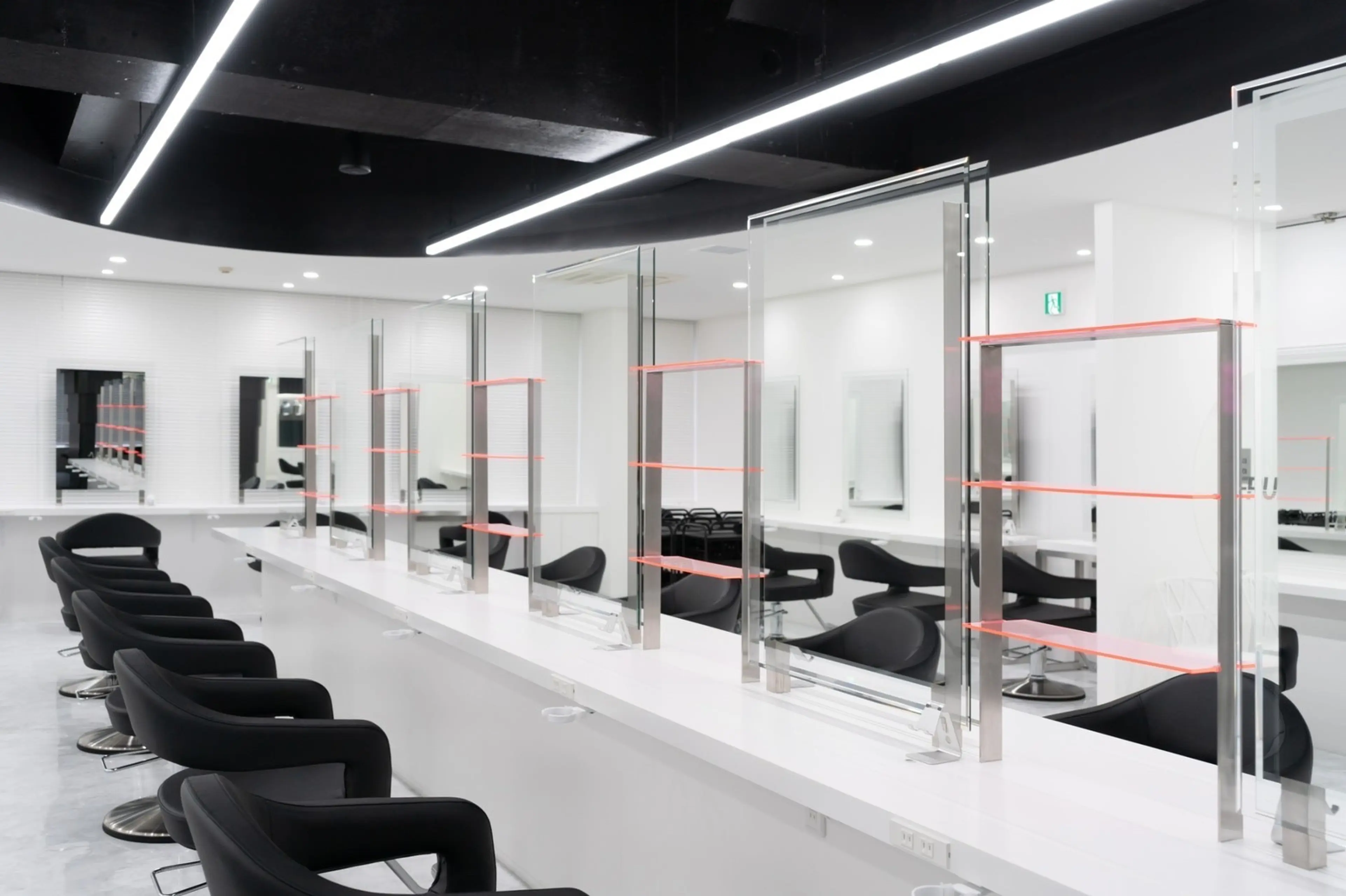 FRUITSの内観・外観2