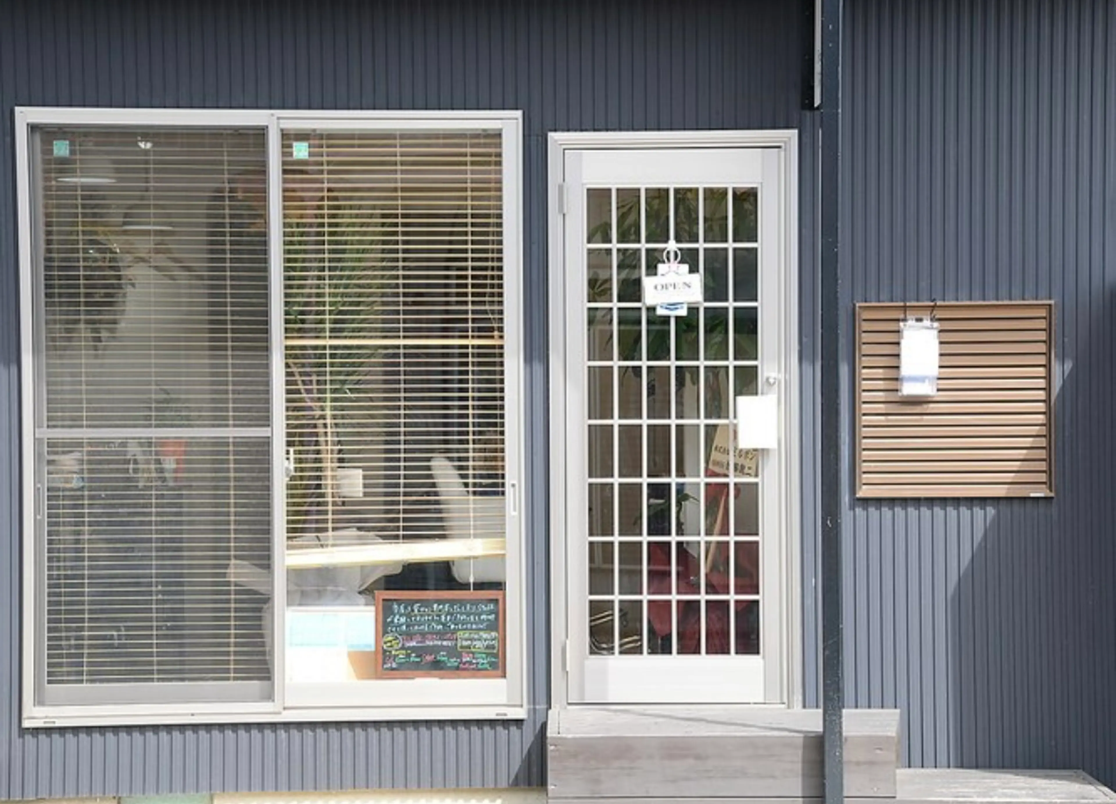 share salon ちょきちょき 上並榎店の内観・外観1