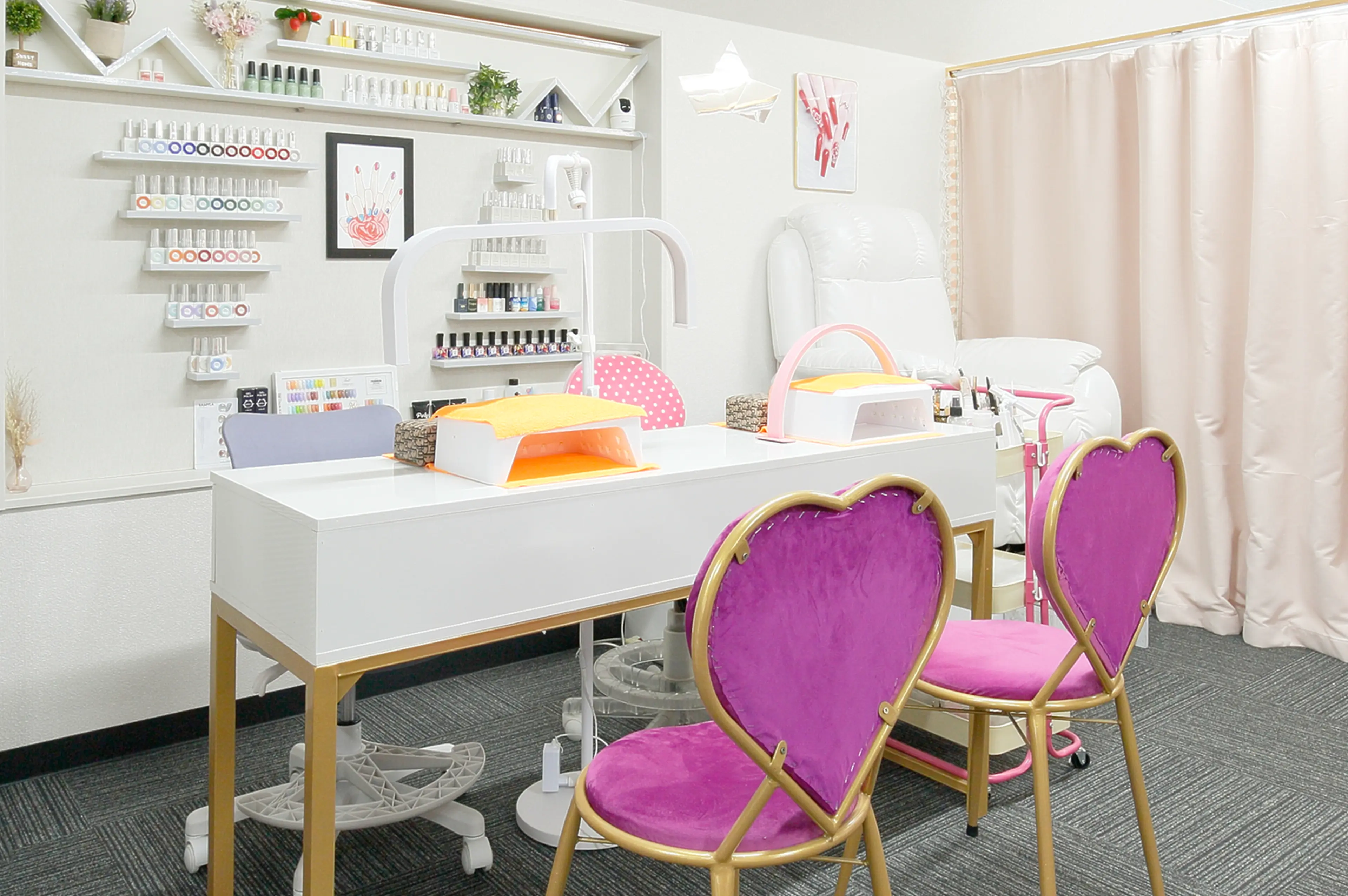 ビューティーサロンゴールドの内観・外観1