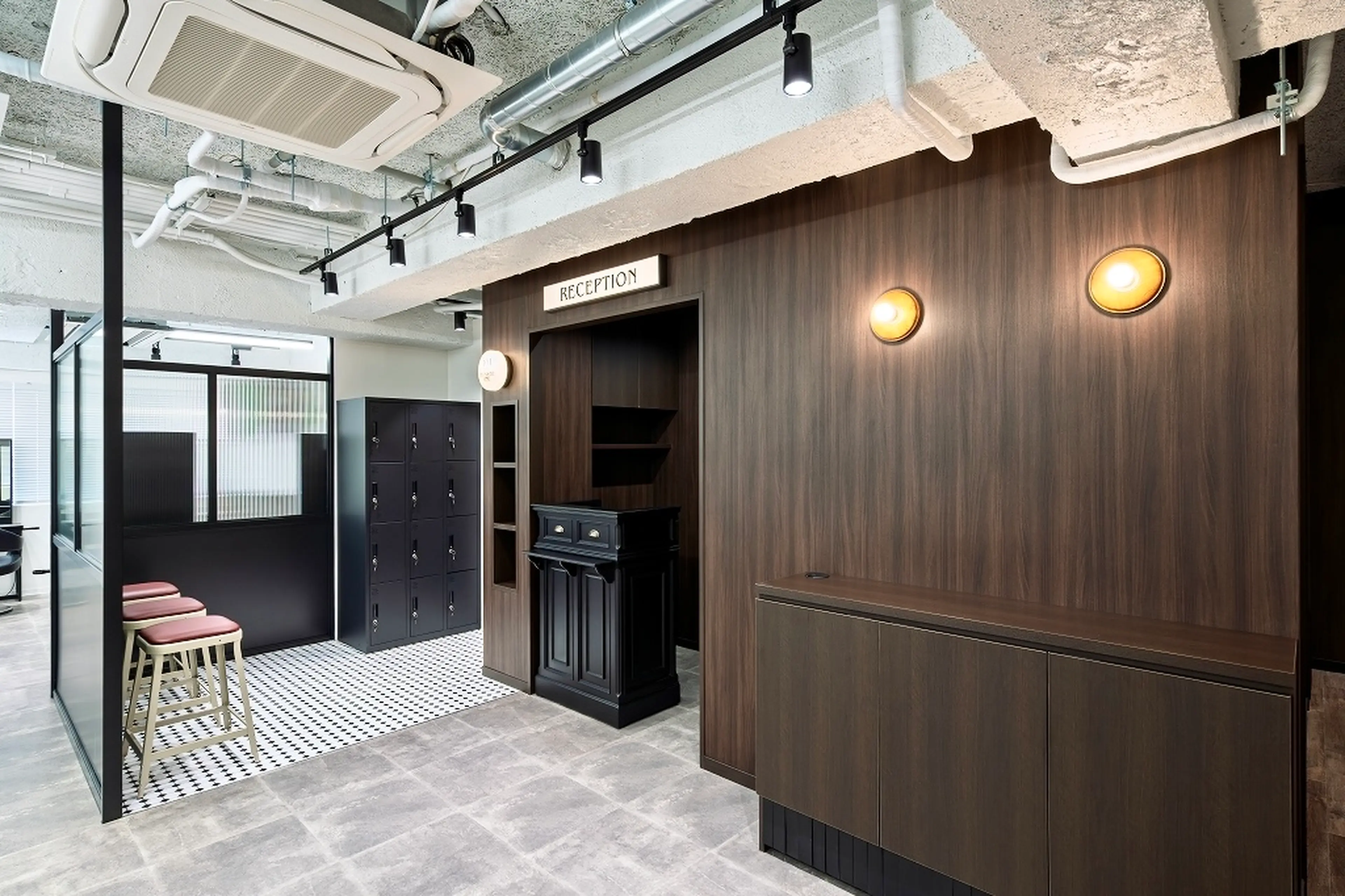 101の内観・外観1