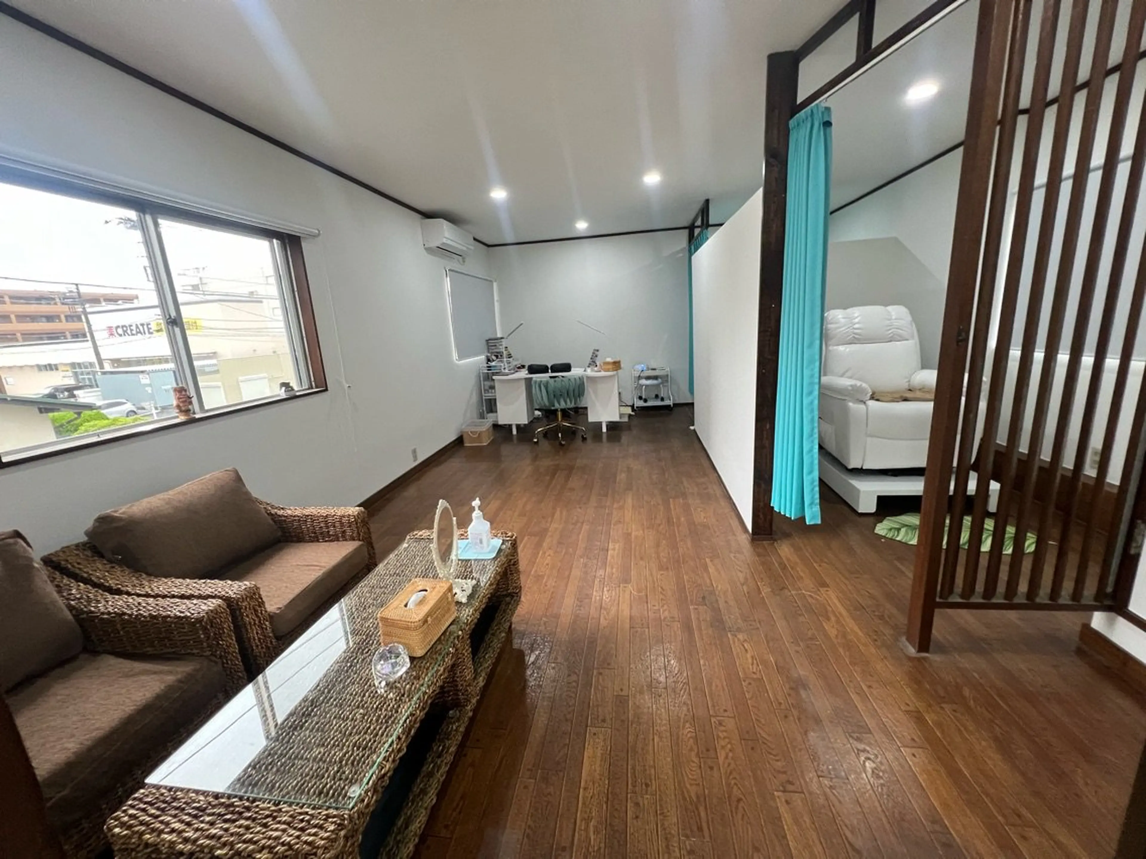 REVE(レーヴ)の内観・外観1