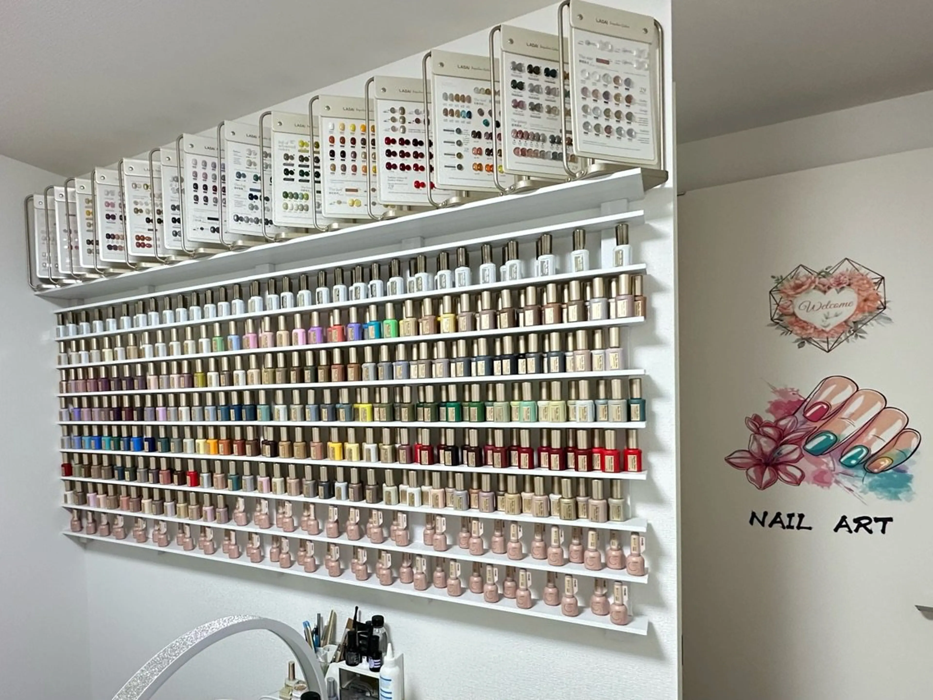 Ami Nailsの内観・外観1