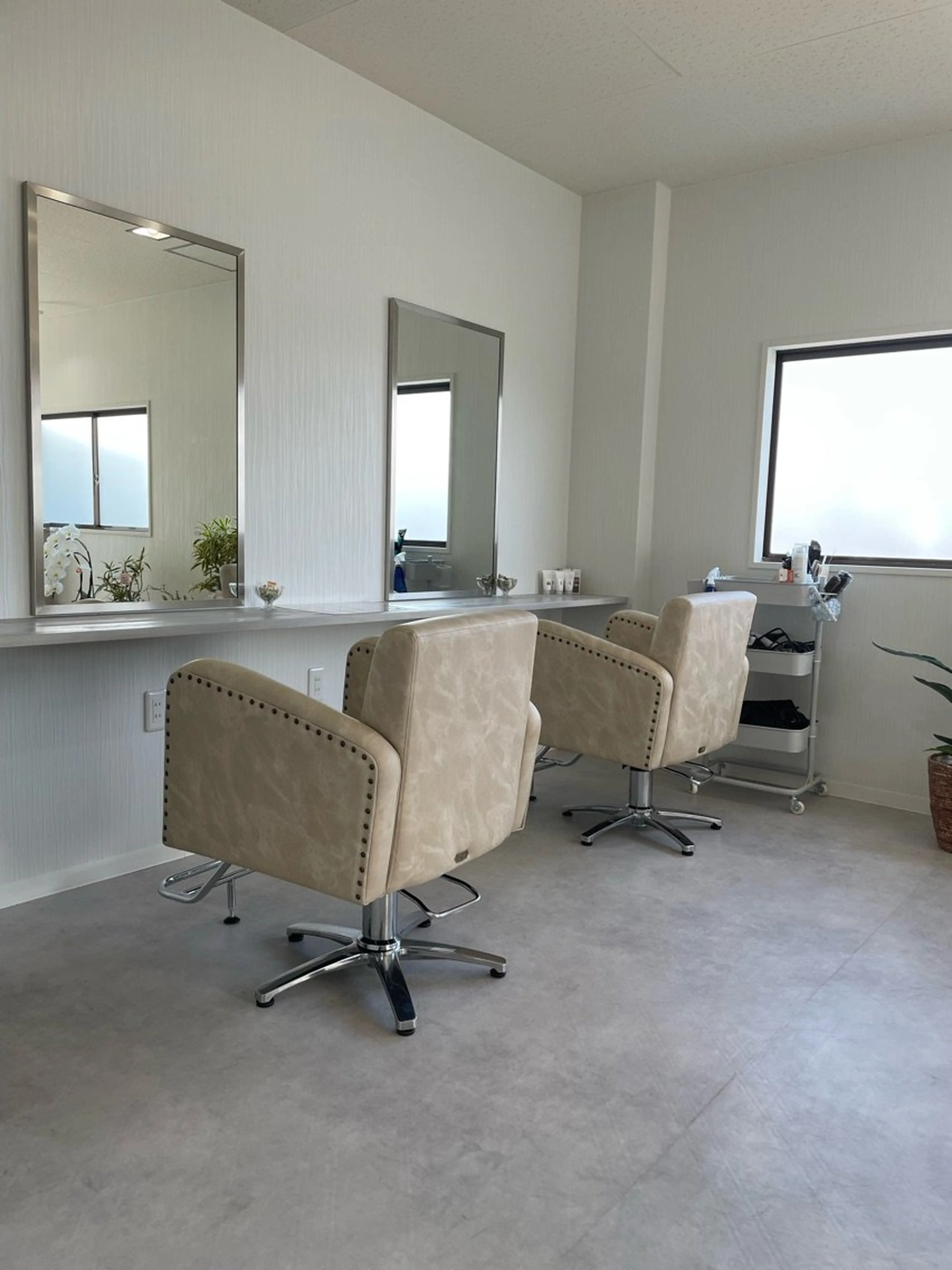 hair salon VEILの内観・外観2