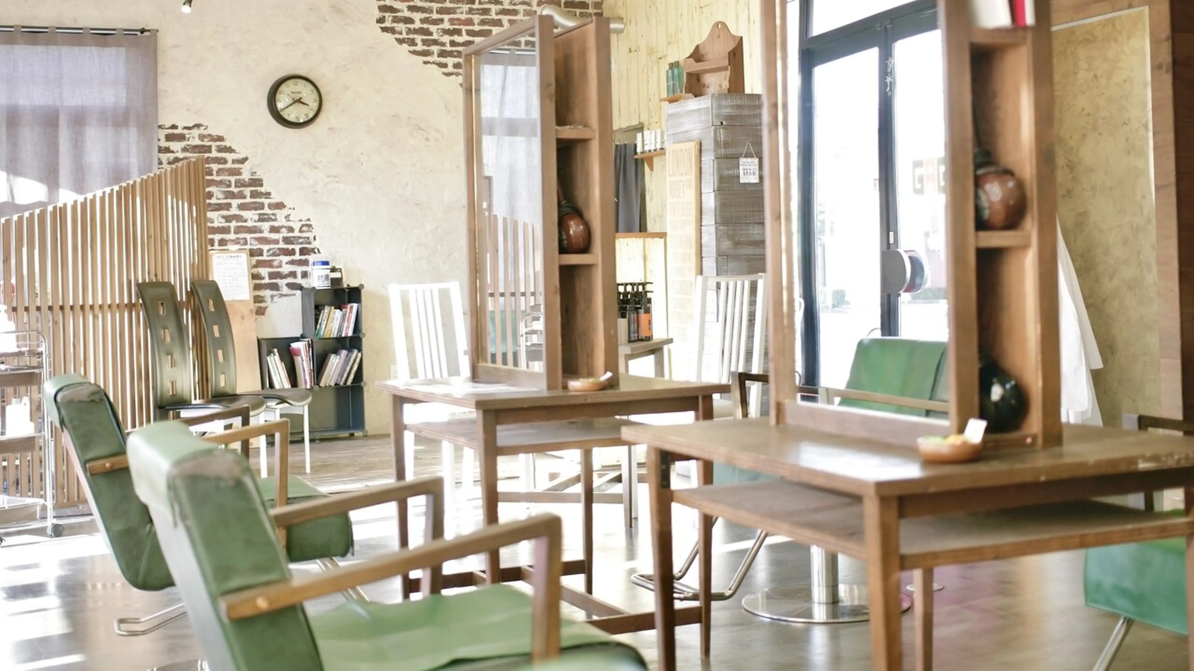 髪質改善ケアサロン Beauty&Men‘ｓ GAGAの内観・外観2