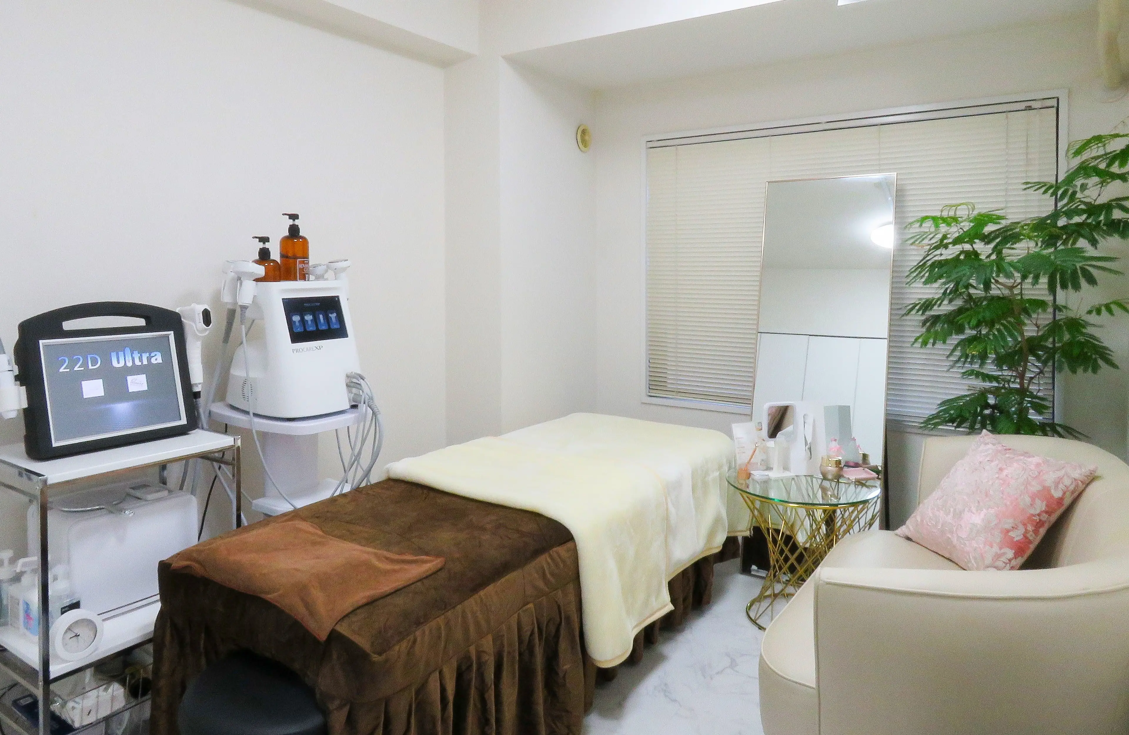 秒速小顔自由が丘店の内観・外観2