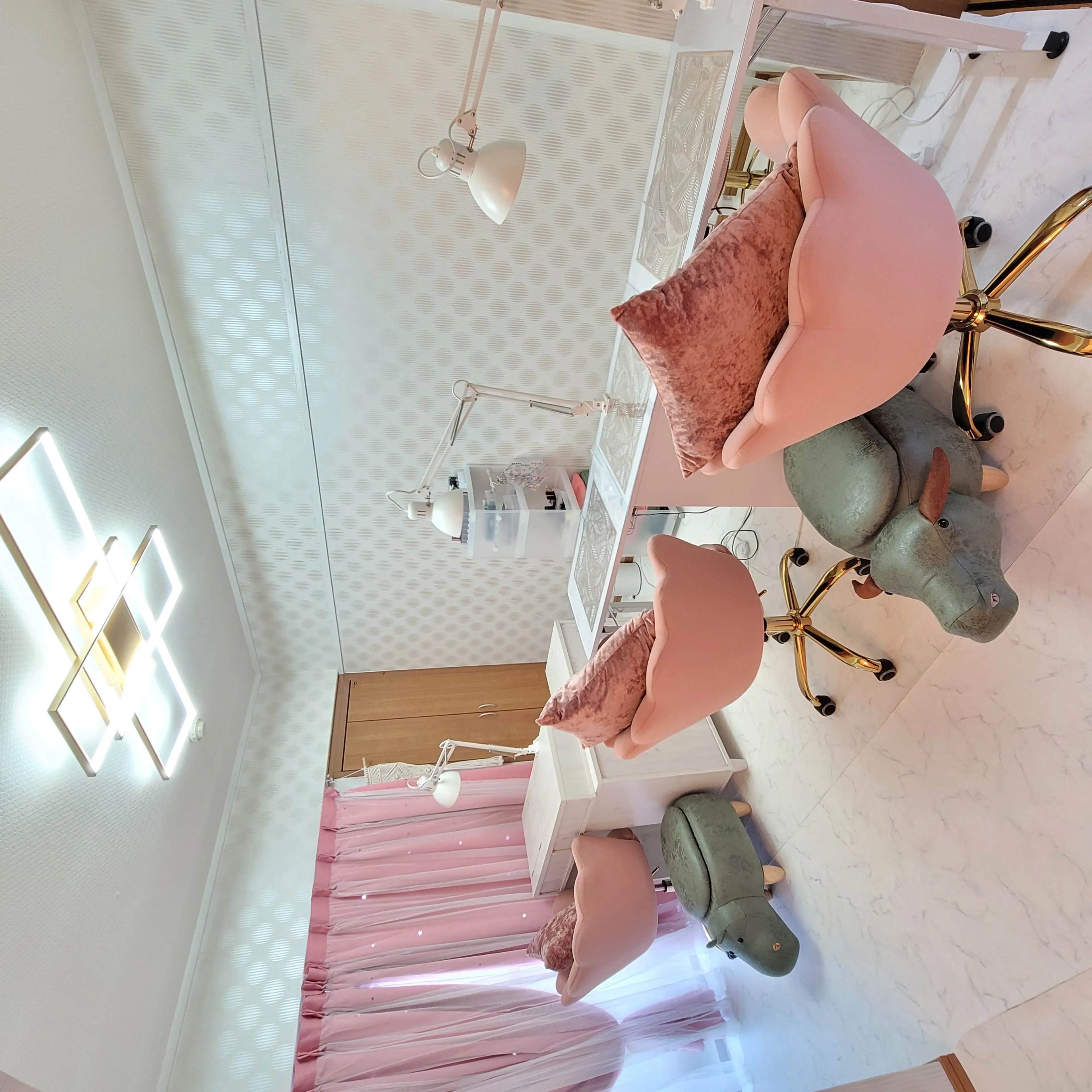 3030NAILの内観・外観1