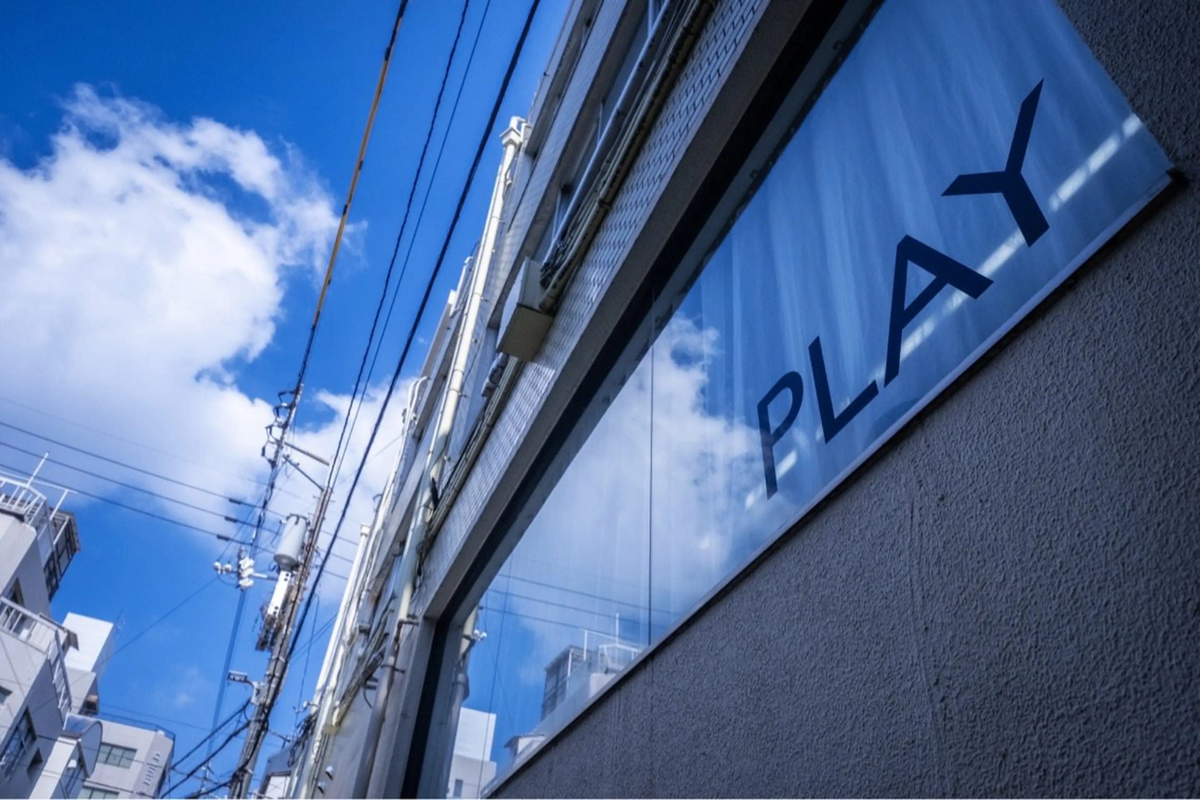 PLAYの内観・外観3