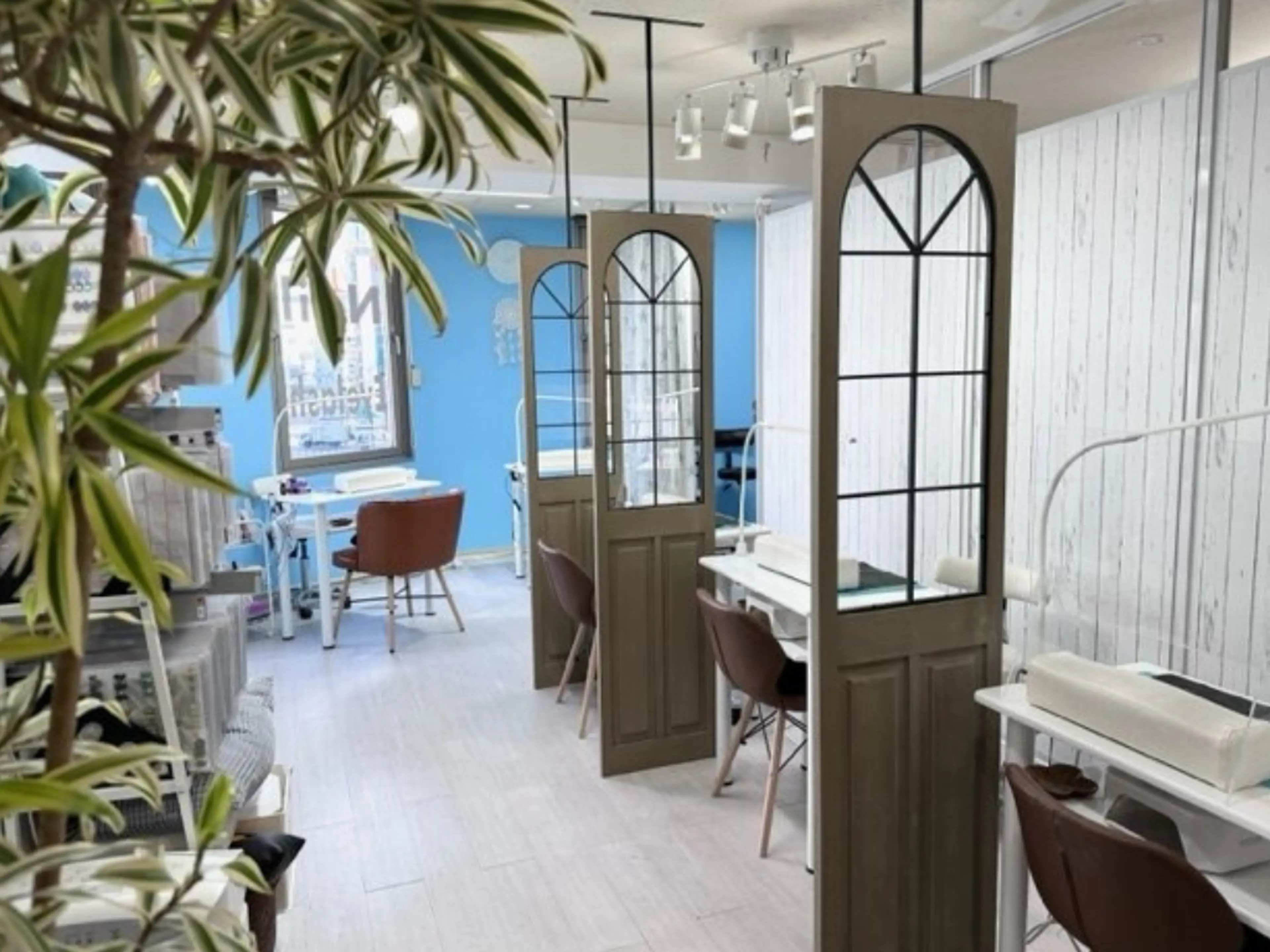 Nail & Eyelash Lani`ekahiの内観・外観1