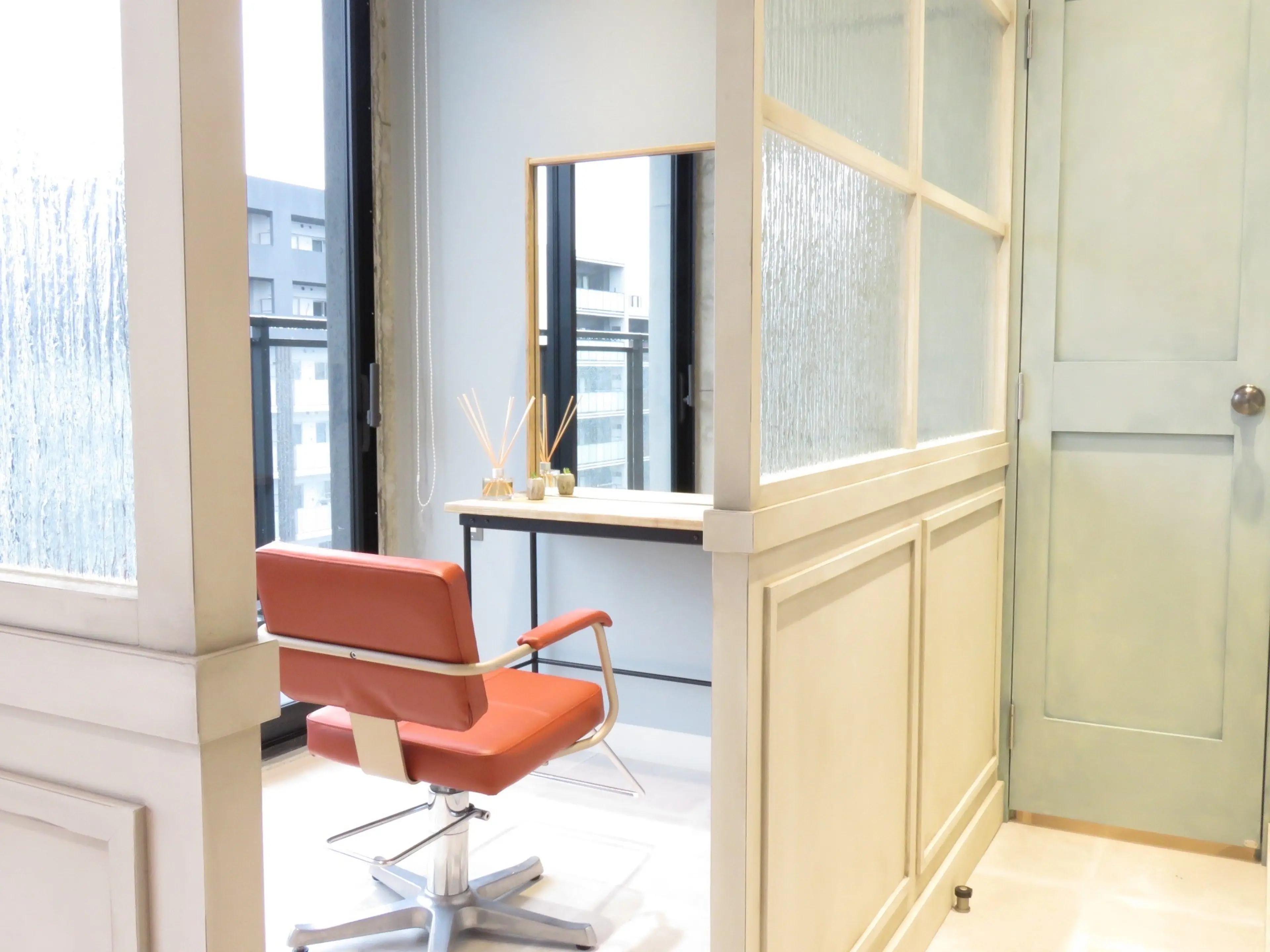 CUORE 流山おおたかの森店～髪質改善/ヘア・リセットサロン～【クオーレ】の内観・外観3