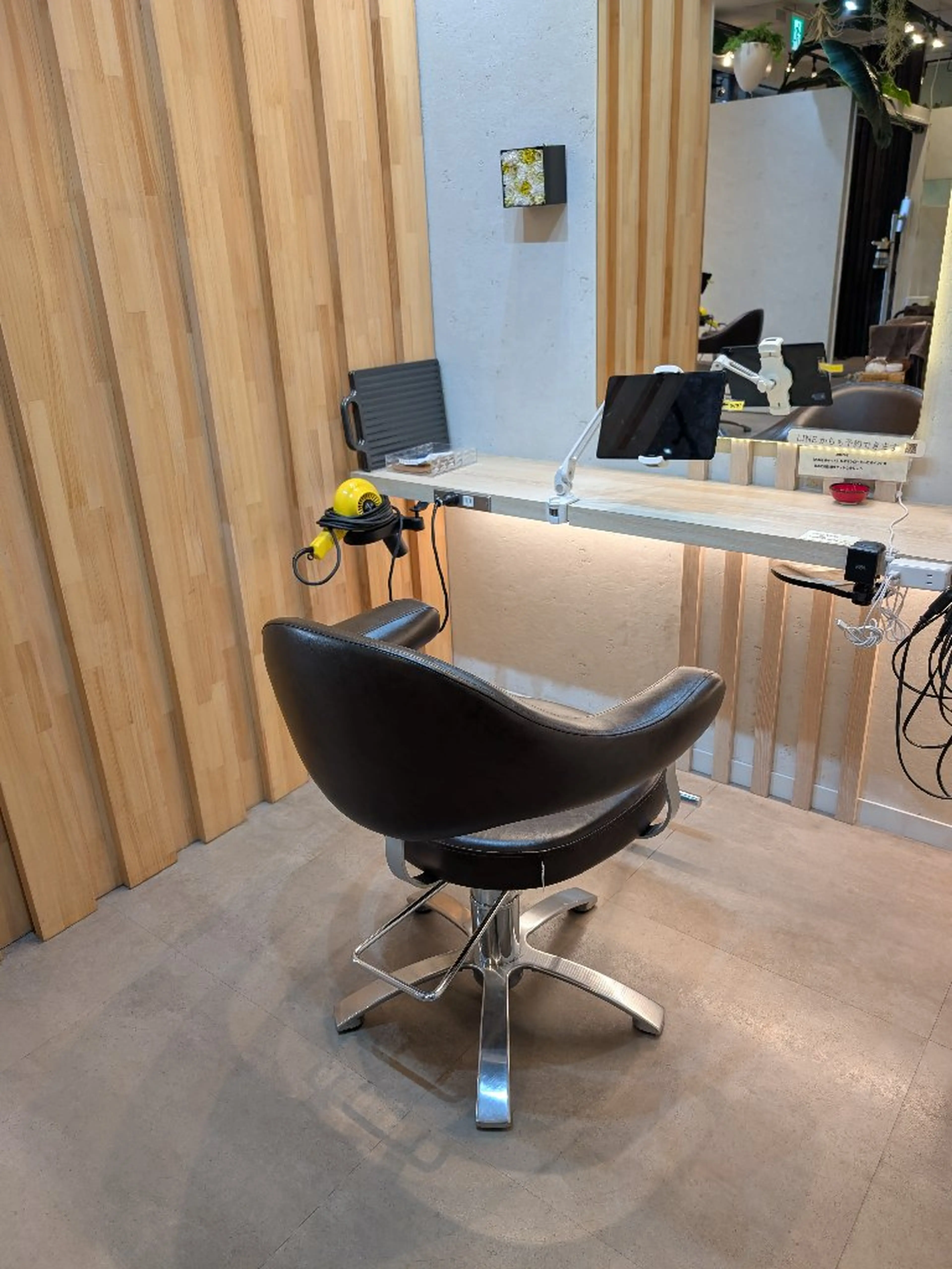 ヘアサロン クヴェレ Quelleの内観・外観3