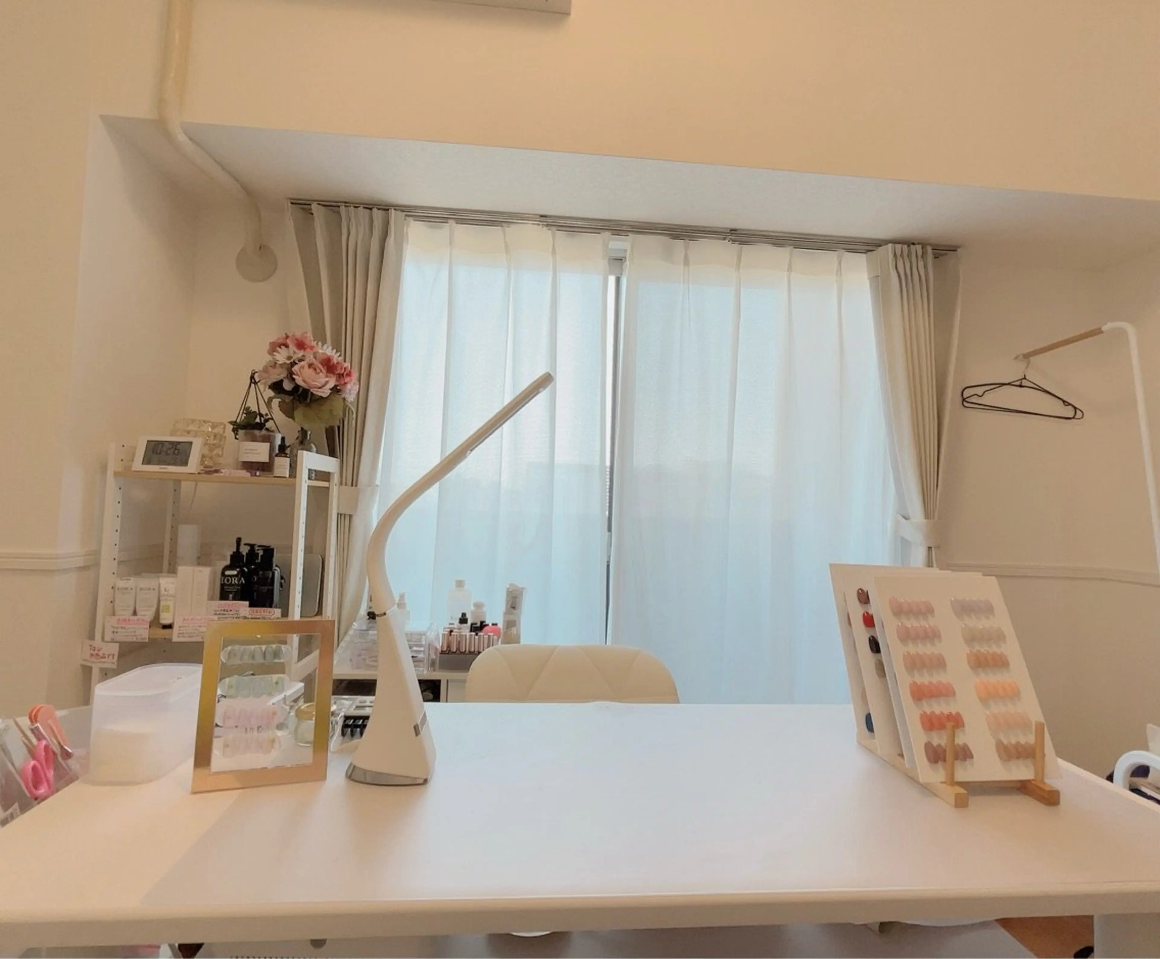 non nailの内観・外観1