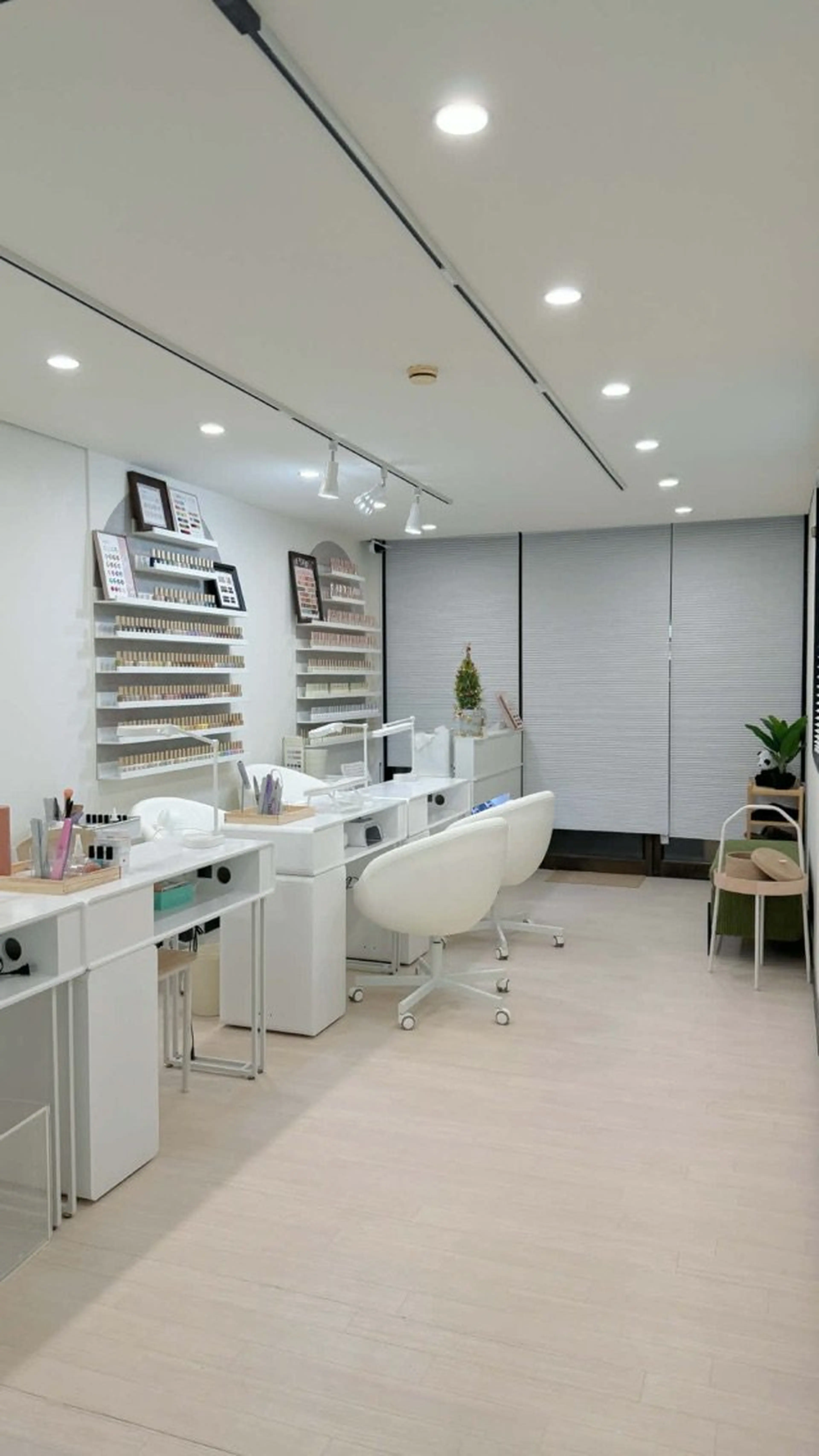 バピュネイルの内観・外観1