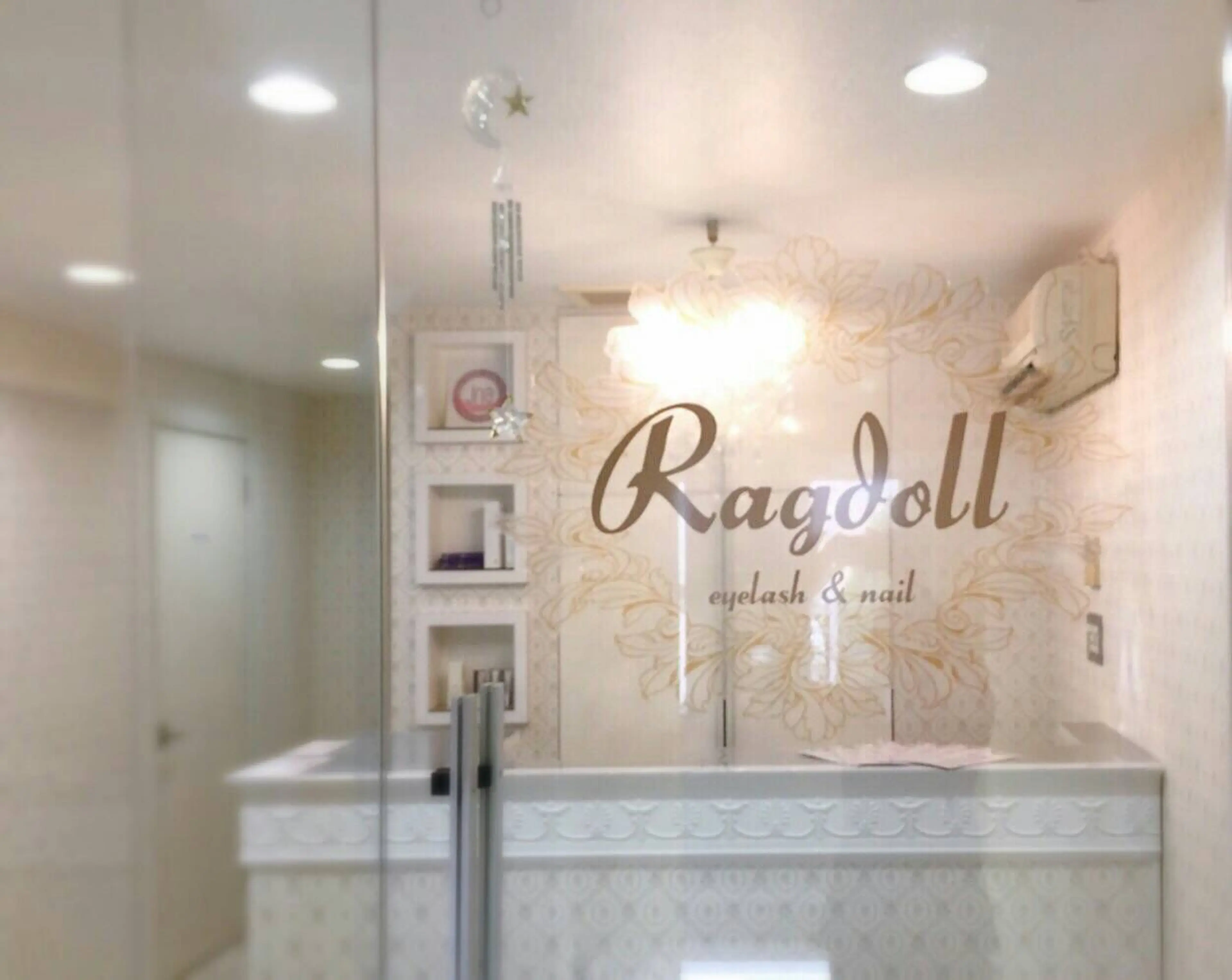 nail&eyelash　ラグドールの内観・外観1