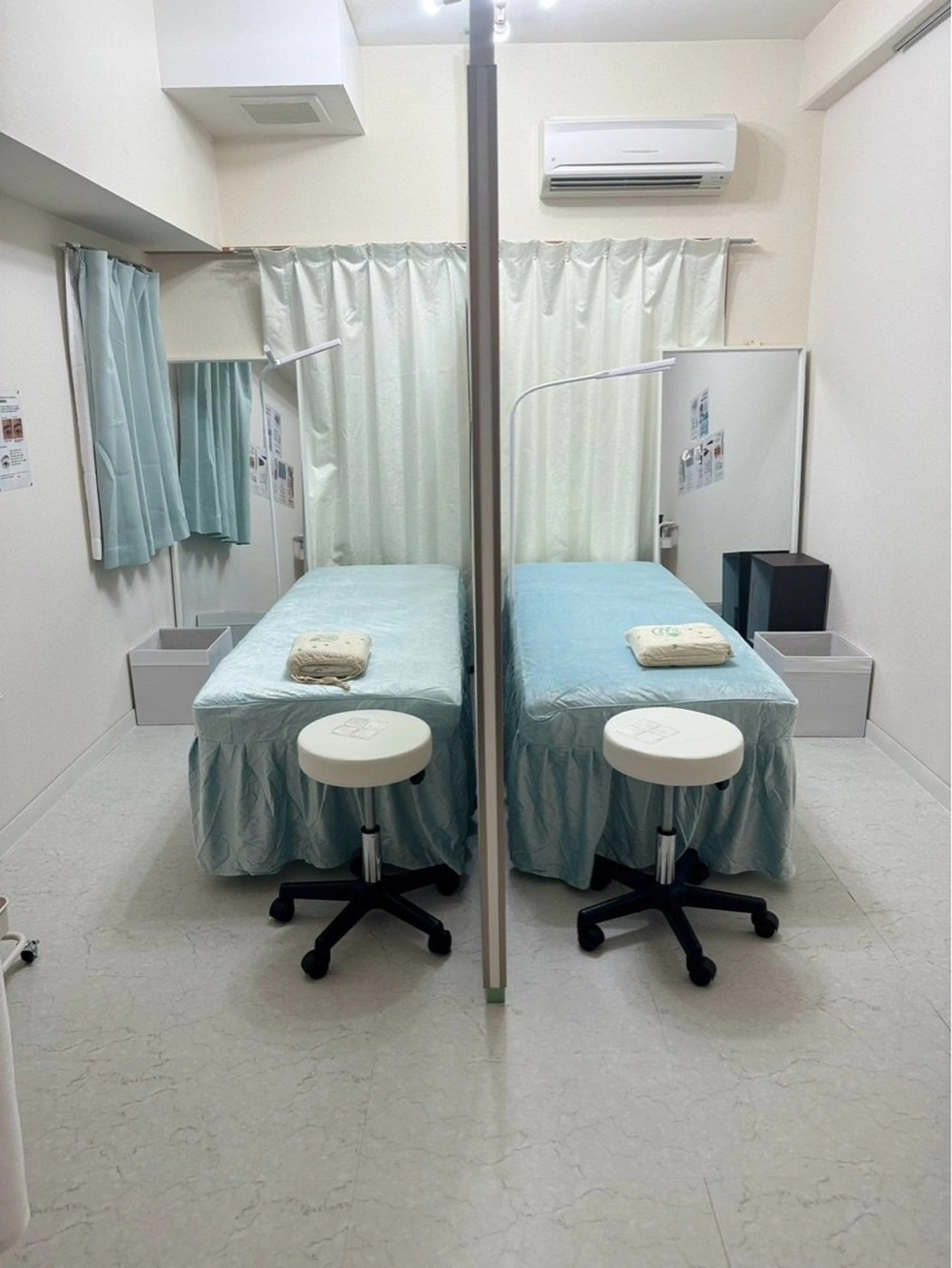 THE EYEBROW 高崎店の内観・外観2