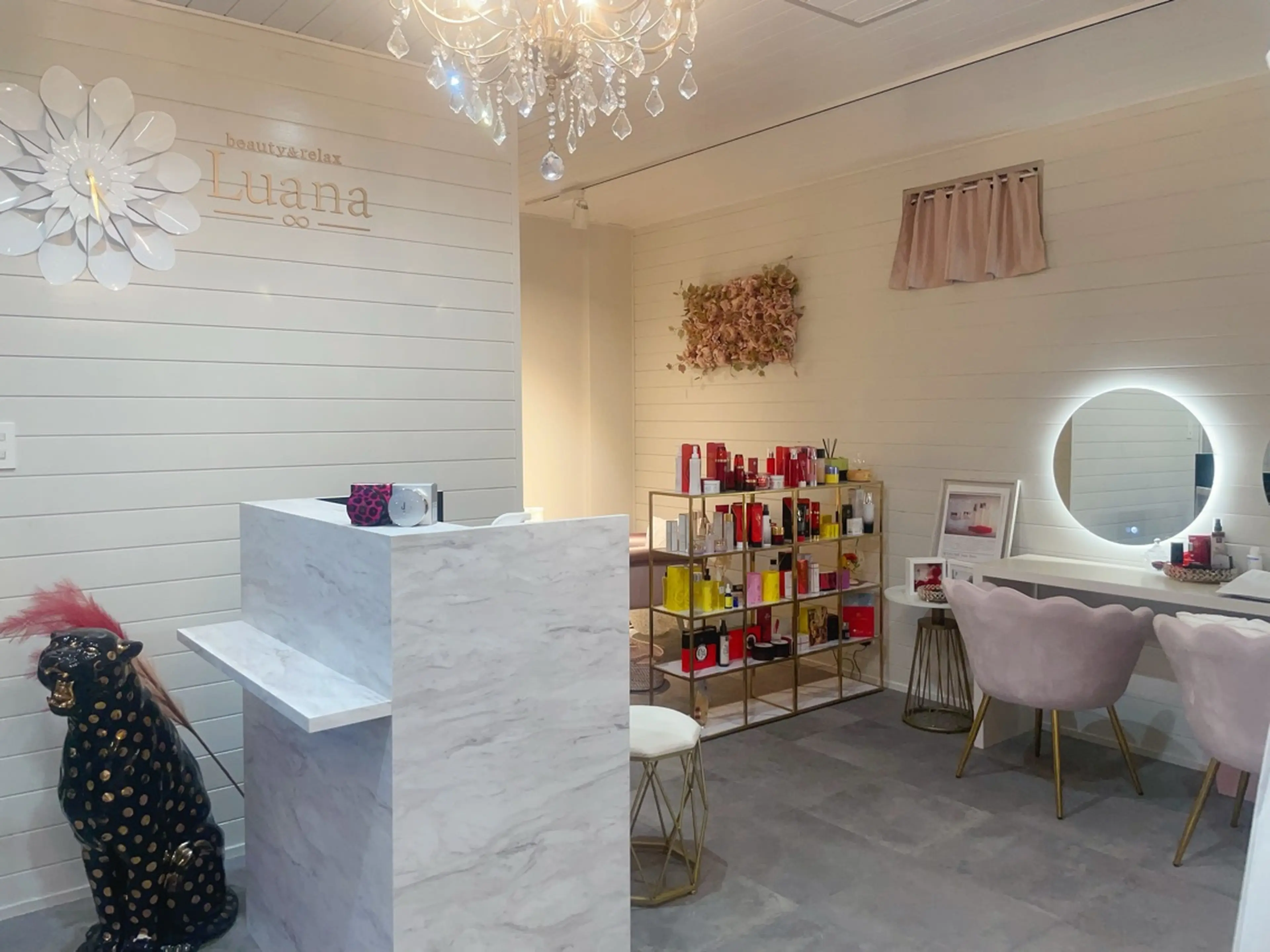 Luana∞の内観・外観1