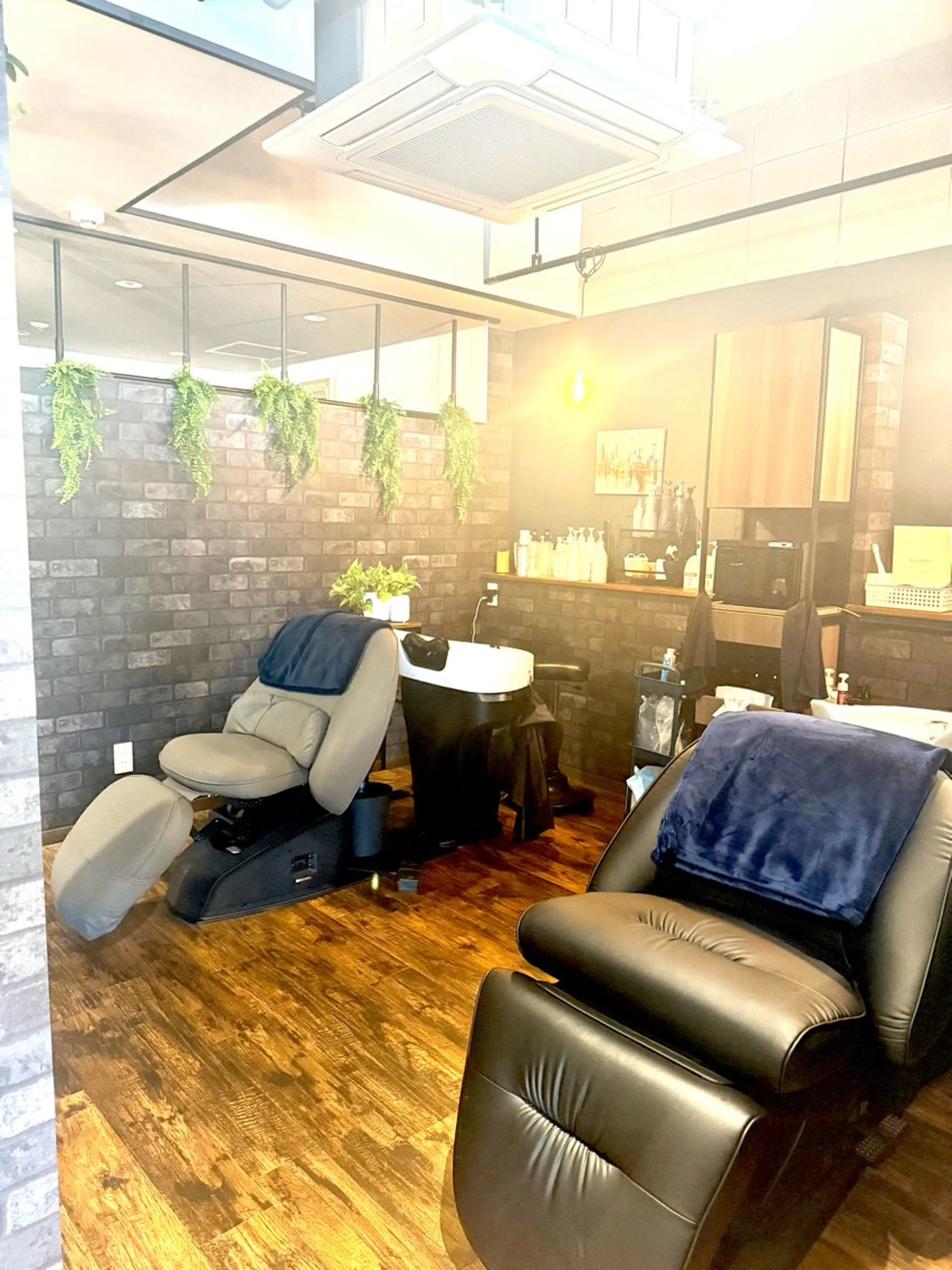 FANの内観・外観2