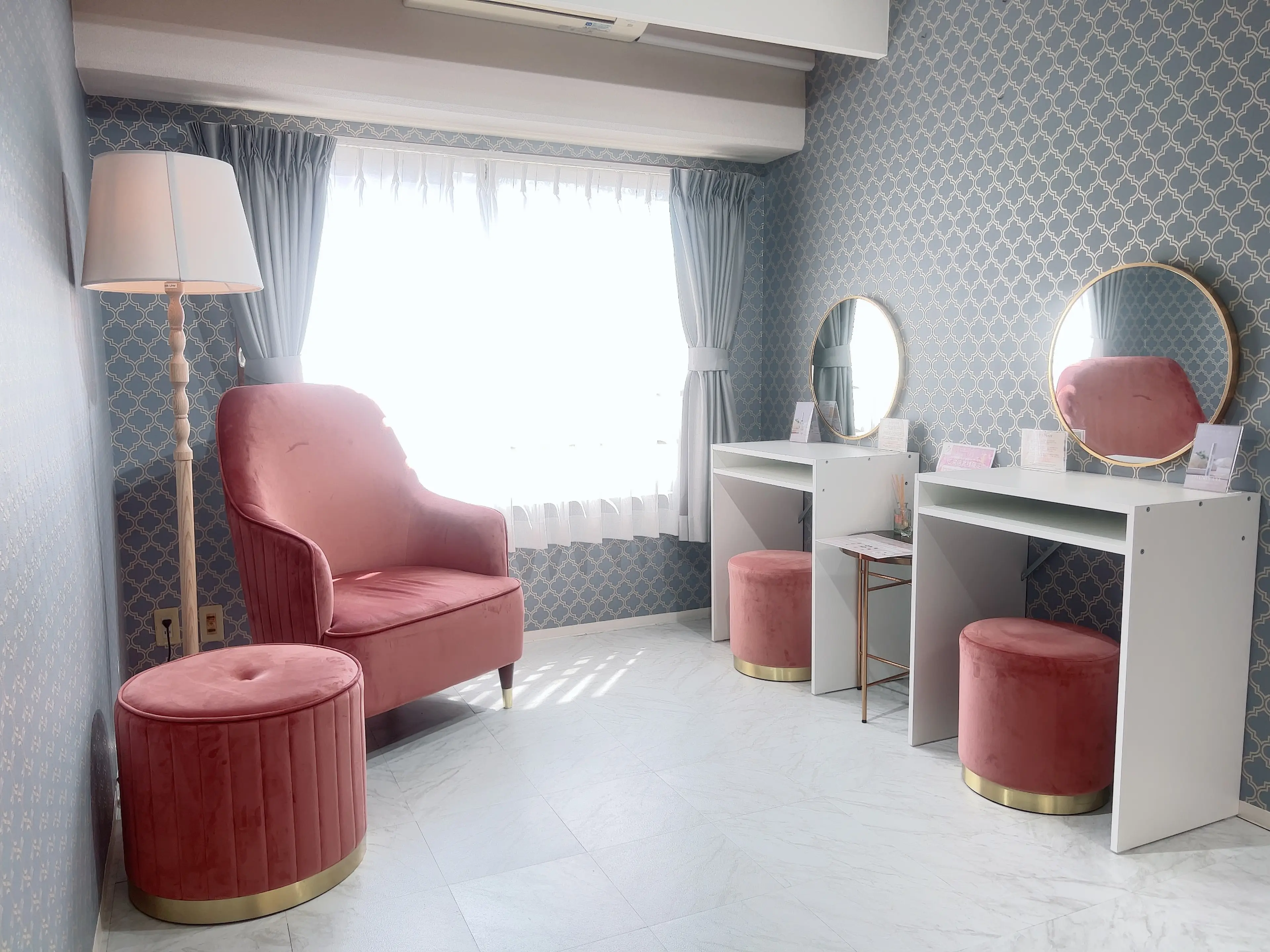 IRAISE PREMIUM EYELASH金山店の内観・外観2