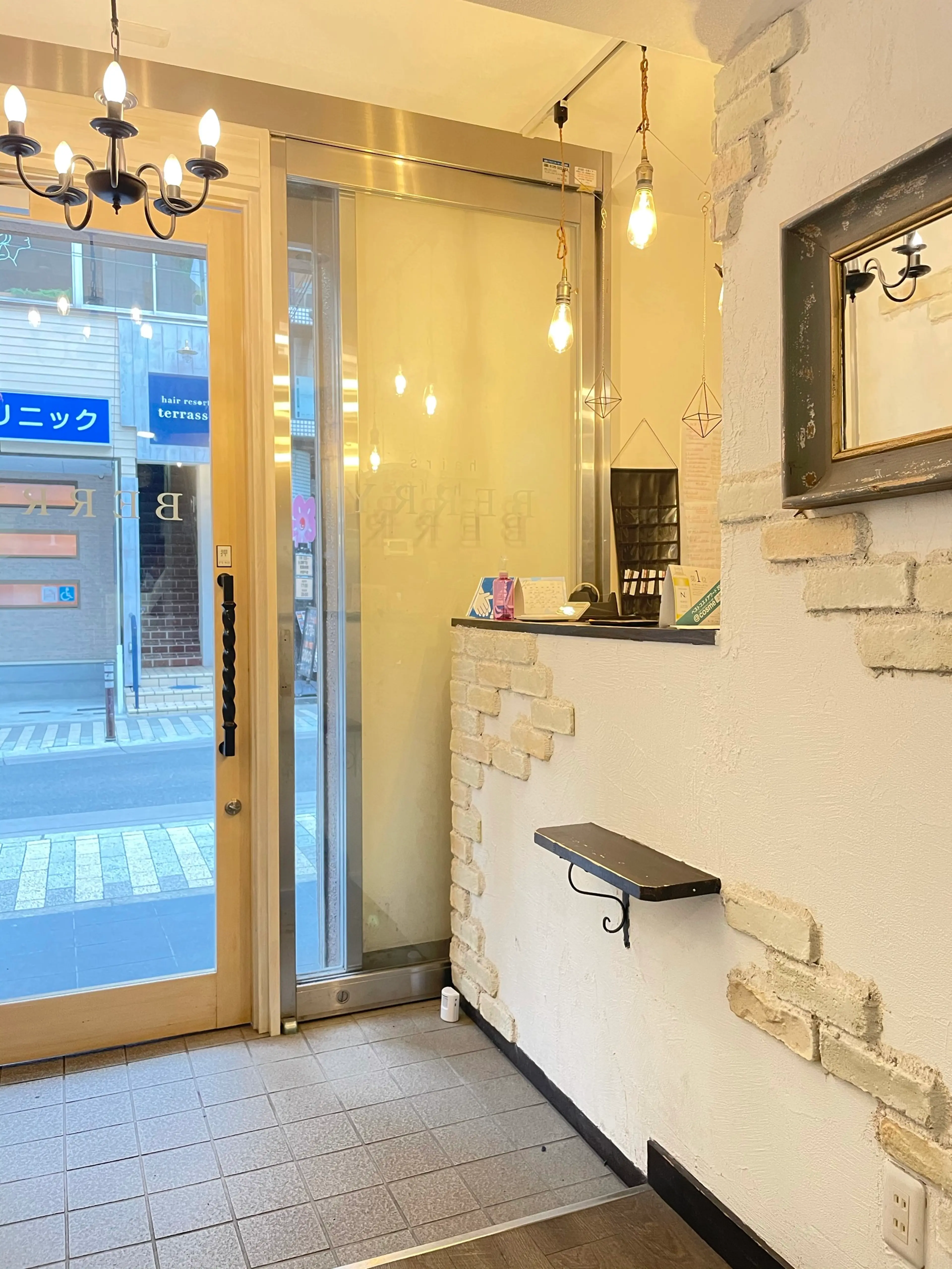 hairs BERRY御影店の内観・外観3