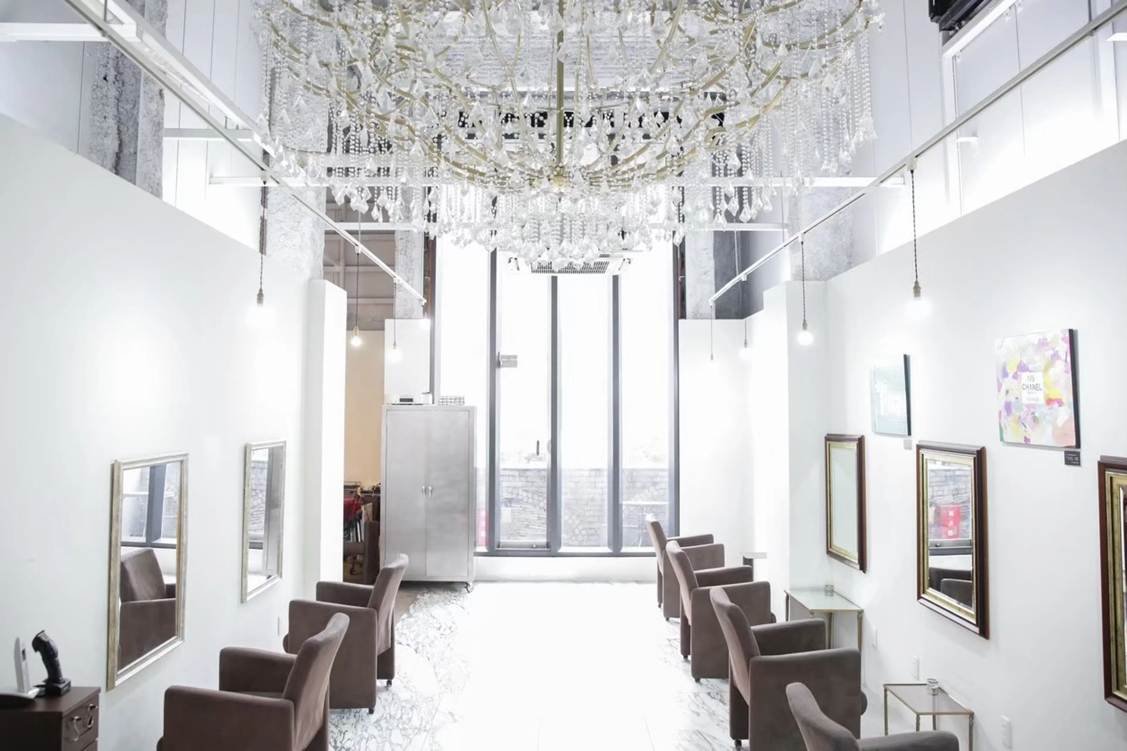 NINEの内観・外観1