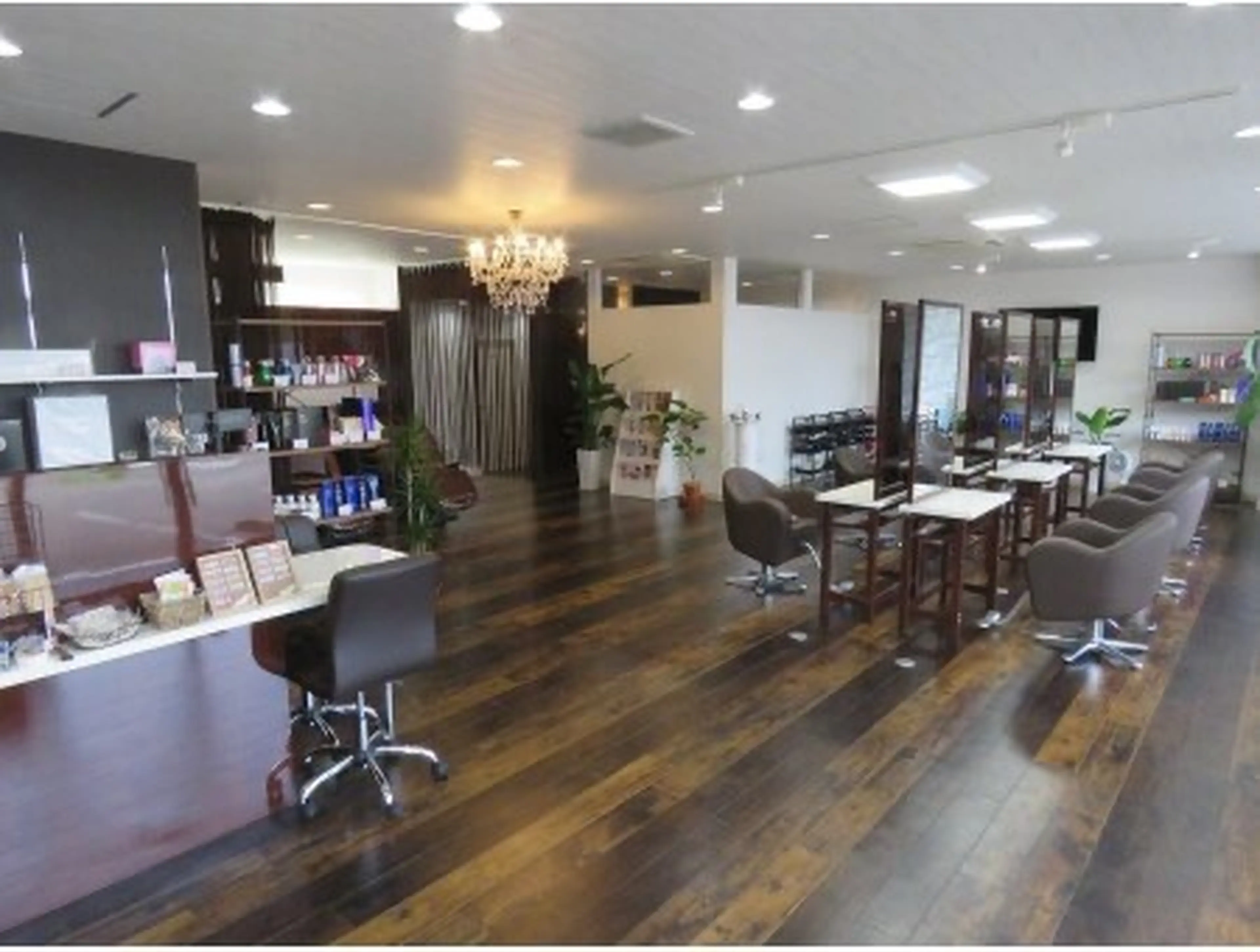 Lion Heart 長命ヶ丘店の内観・外観2