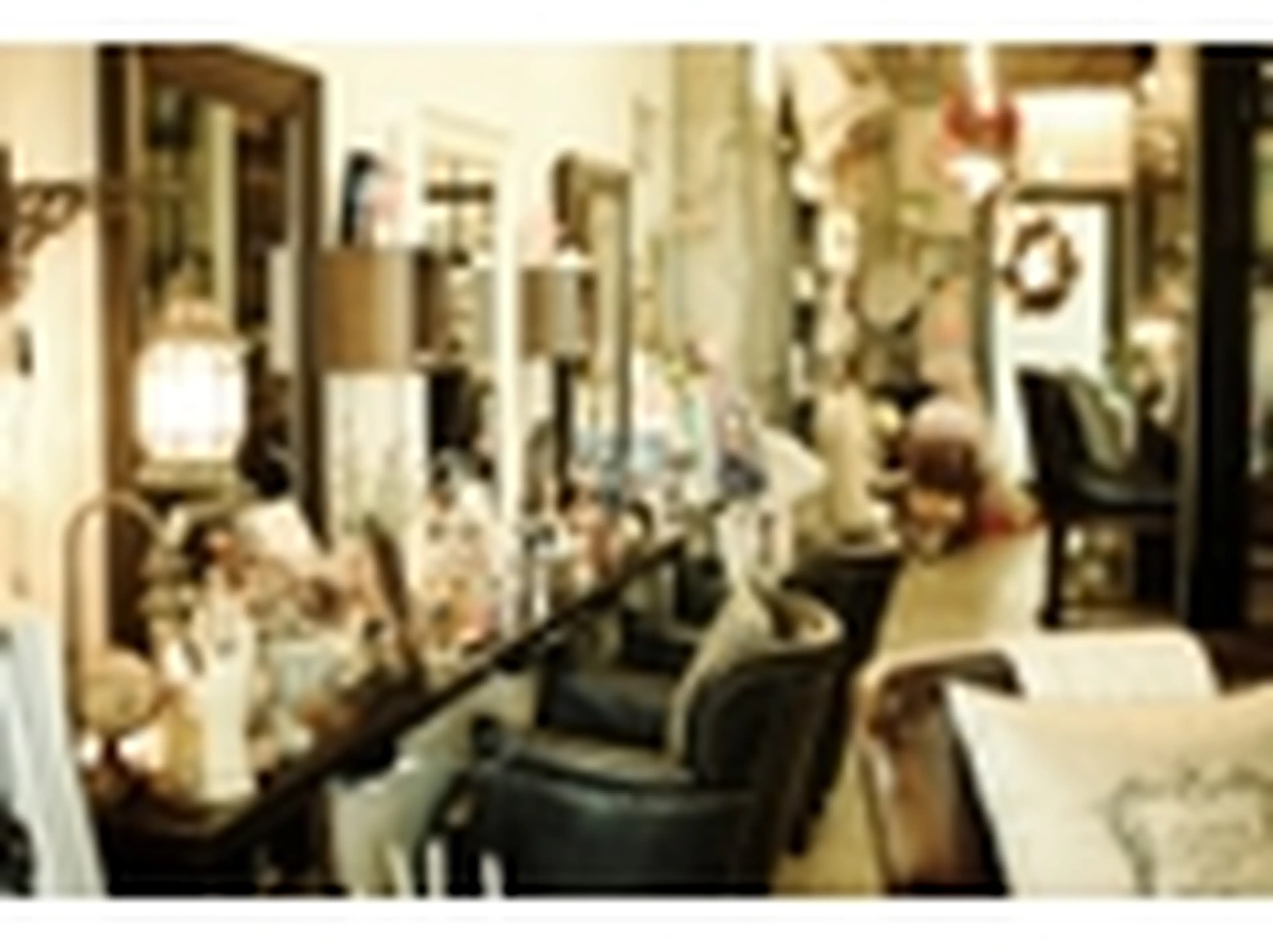 アジュールヘアデザインの内観・外観3