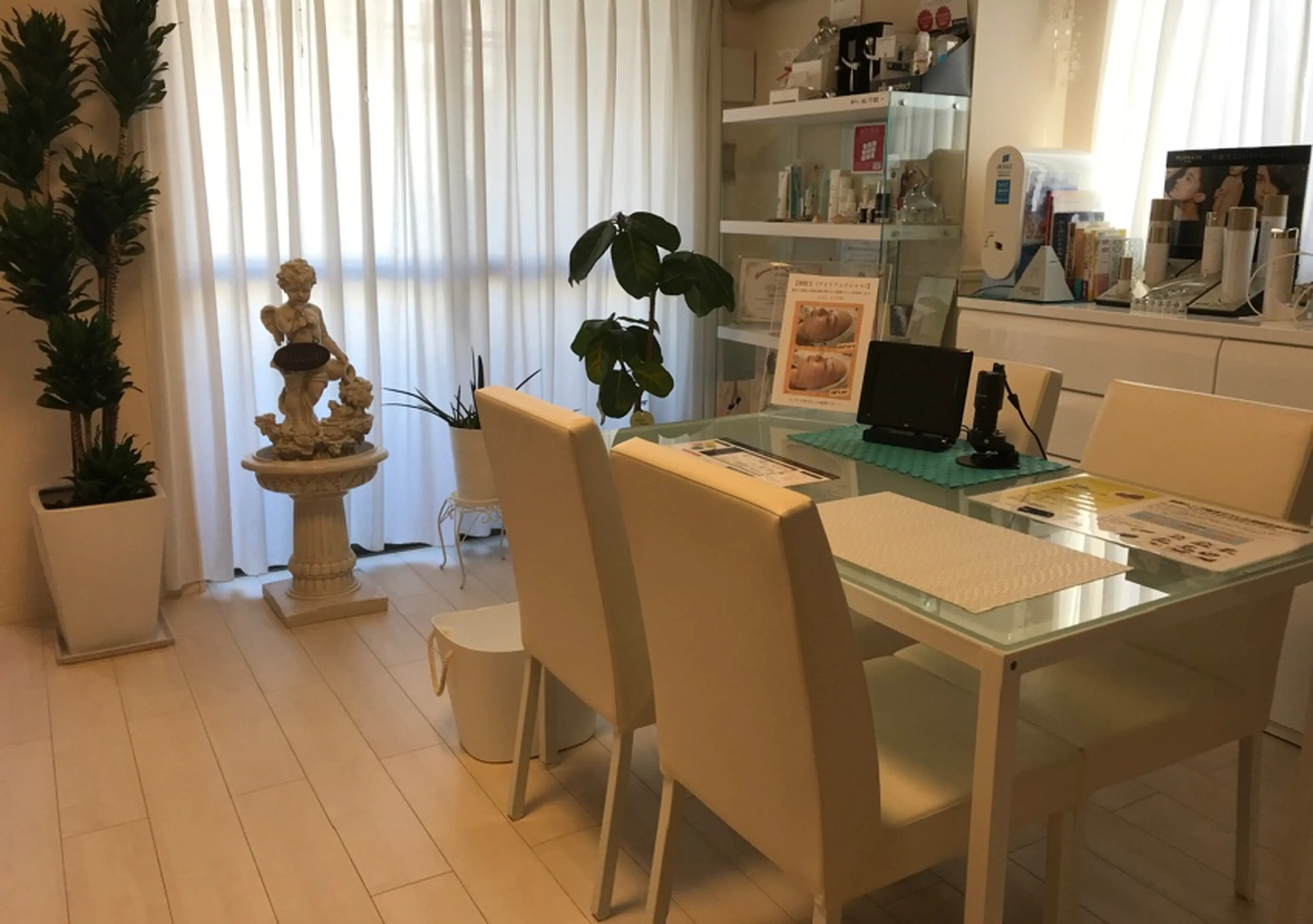 Kalonの内観・外観2